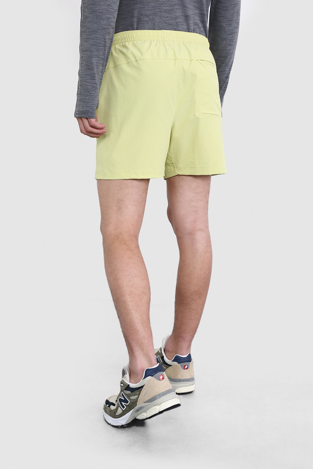 תמונת דוגמן אחורית של Bowline Short 5