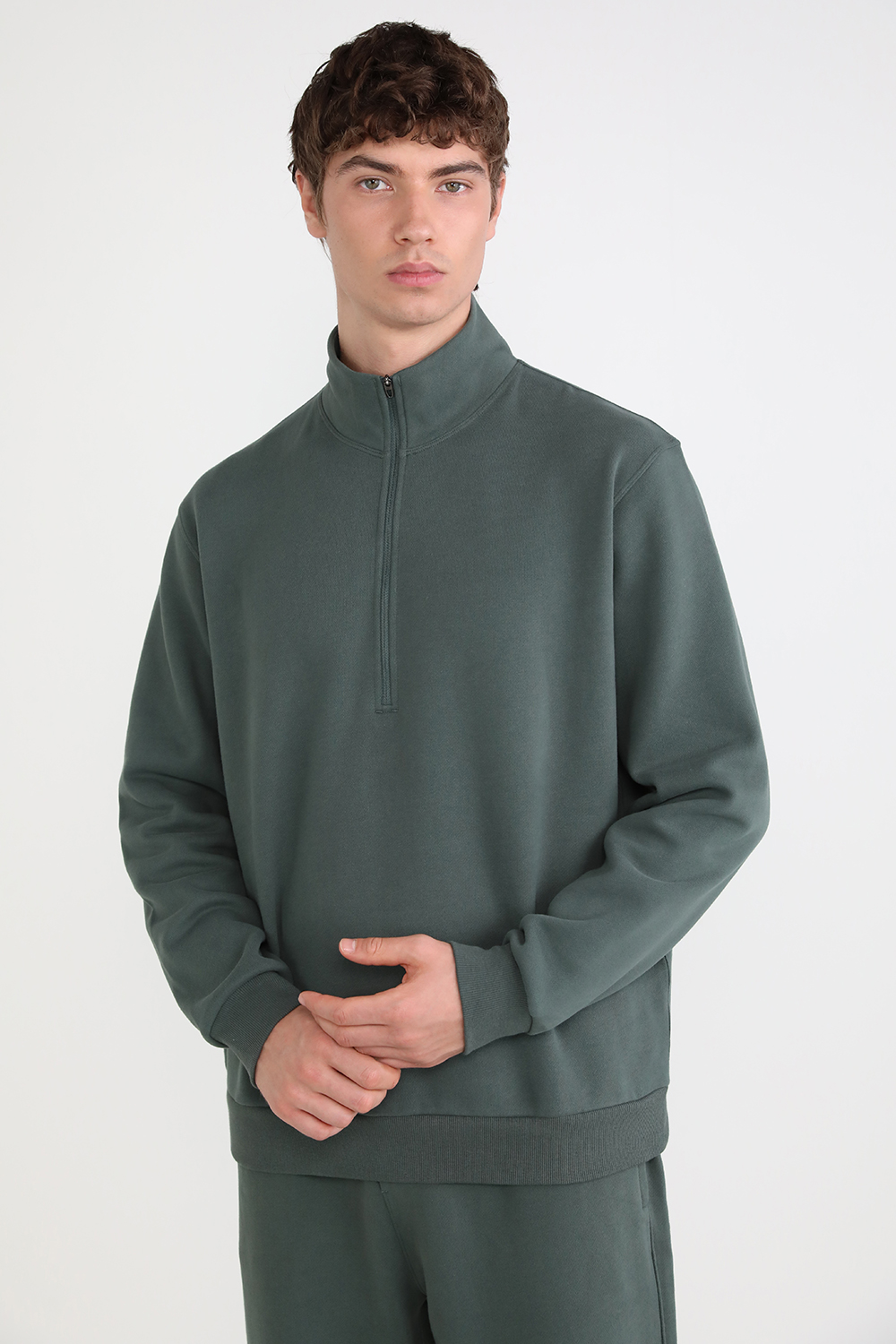 תמונת דוגמן קידמית של Steady State Half Zip