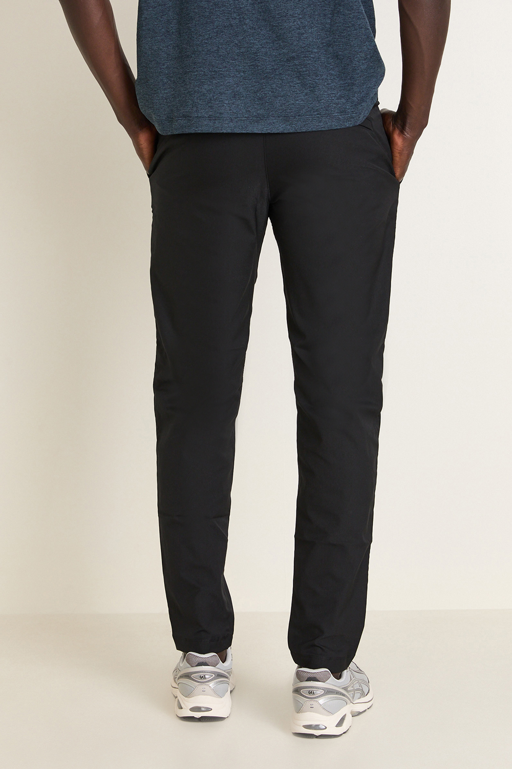 תמונת דוגמן אחורית של ABC Slim Fit Trouser 32"L