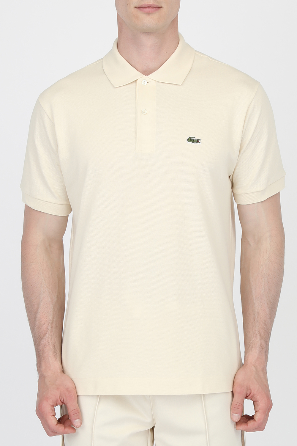 תמונת דוגמן קידמית של Classic Fit Polo Shirt in Yellow