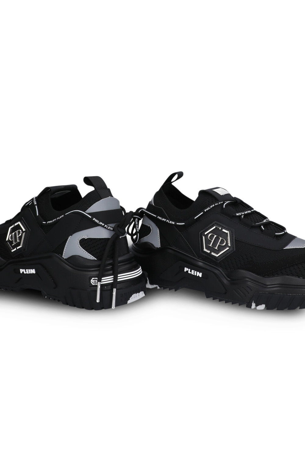 תמונת תקריב של נעלי סניקרס PHILIPP PLEIN