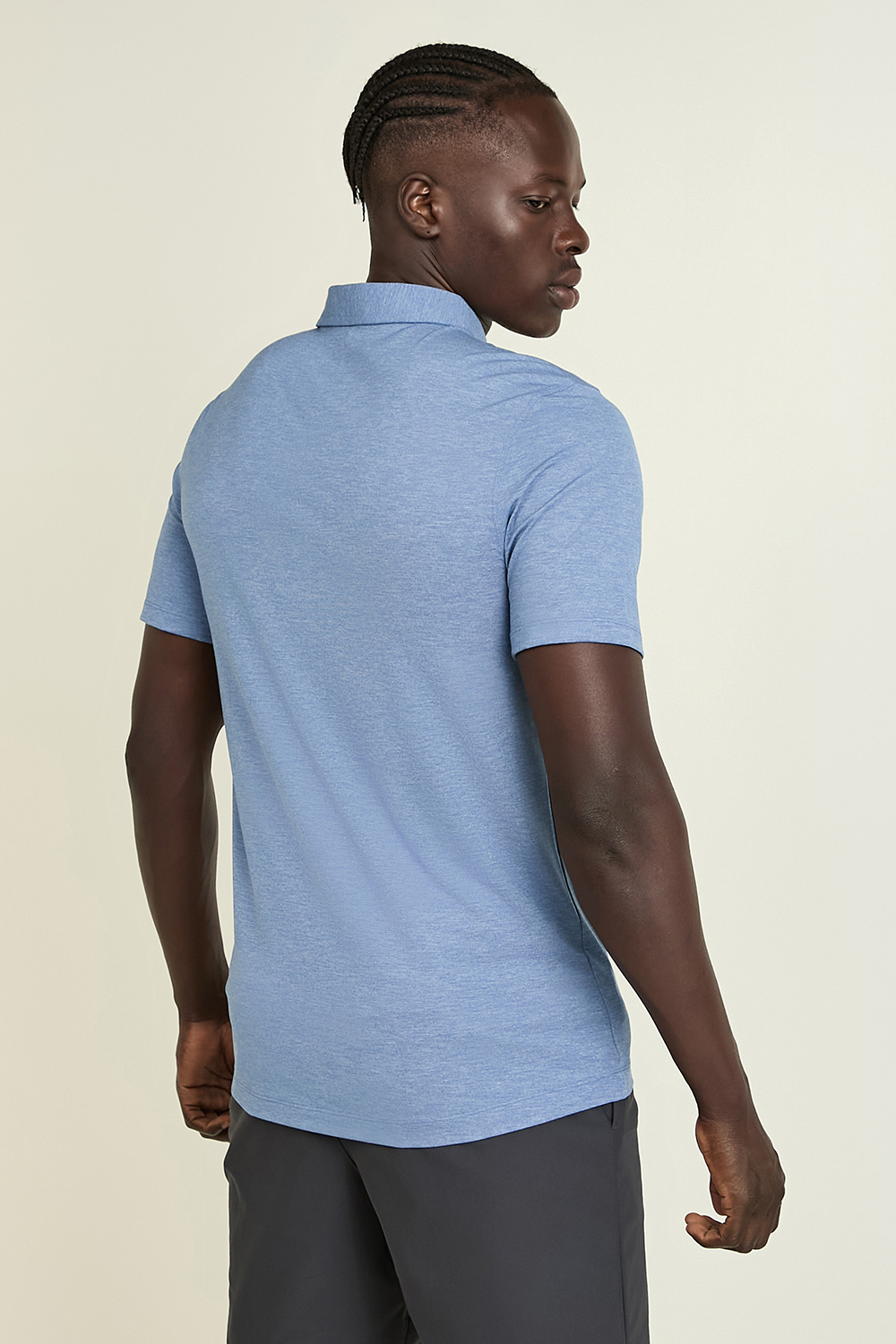 תמונת דוגמן אחורית של Evolution Short-Sleeve Polo Shirt LULULEMON