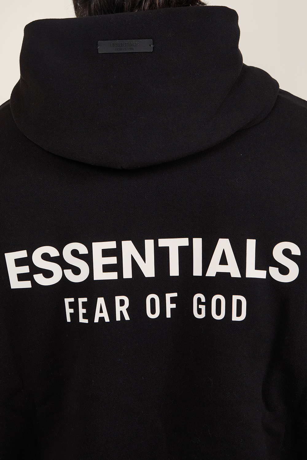סווטשירט קפוצ'ון FEAR OF GOD ESSENTIALS