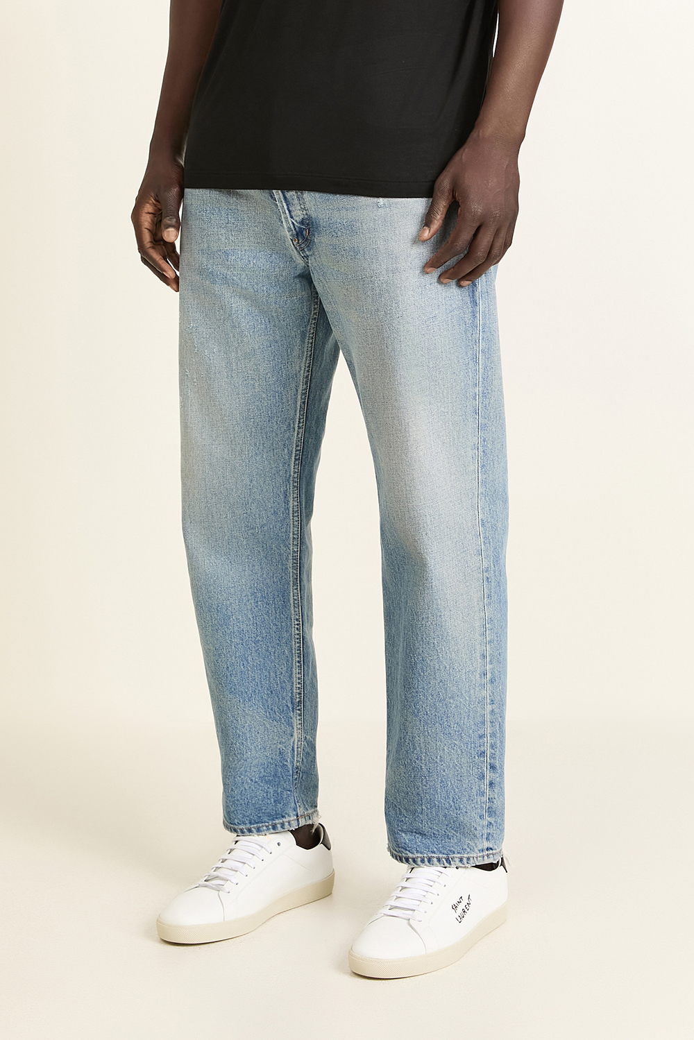 תמונת דוגמן קידמית של מכנסי ג'ינס מייק SAINT LAURENT