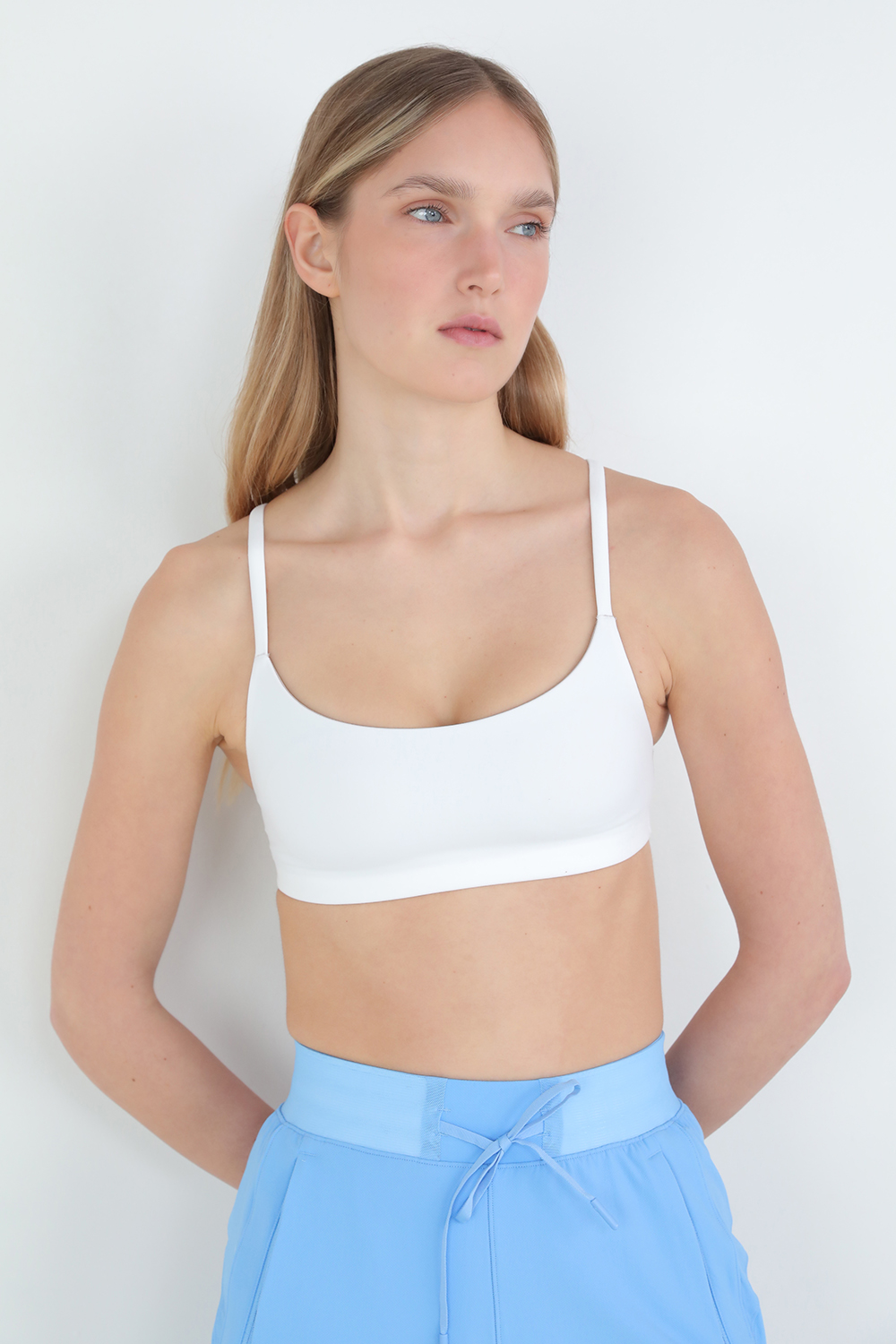 תמונת דוגמן קידמית של Wunder Train Strappy Racer Bra A/B Cup LULULEMON