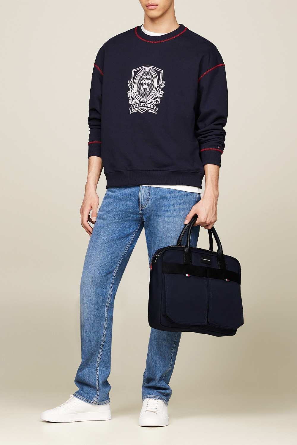 תמונת דוגמן קידמית של תיק נשיאה למחשב TOMMY HILFIGER