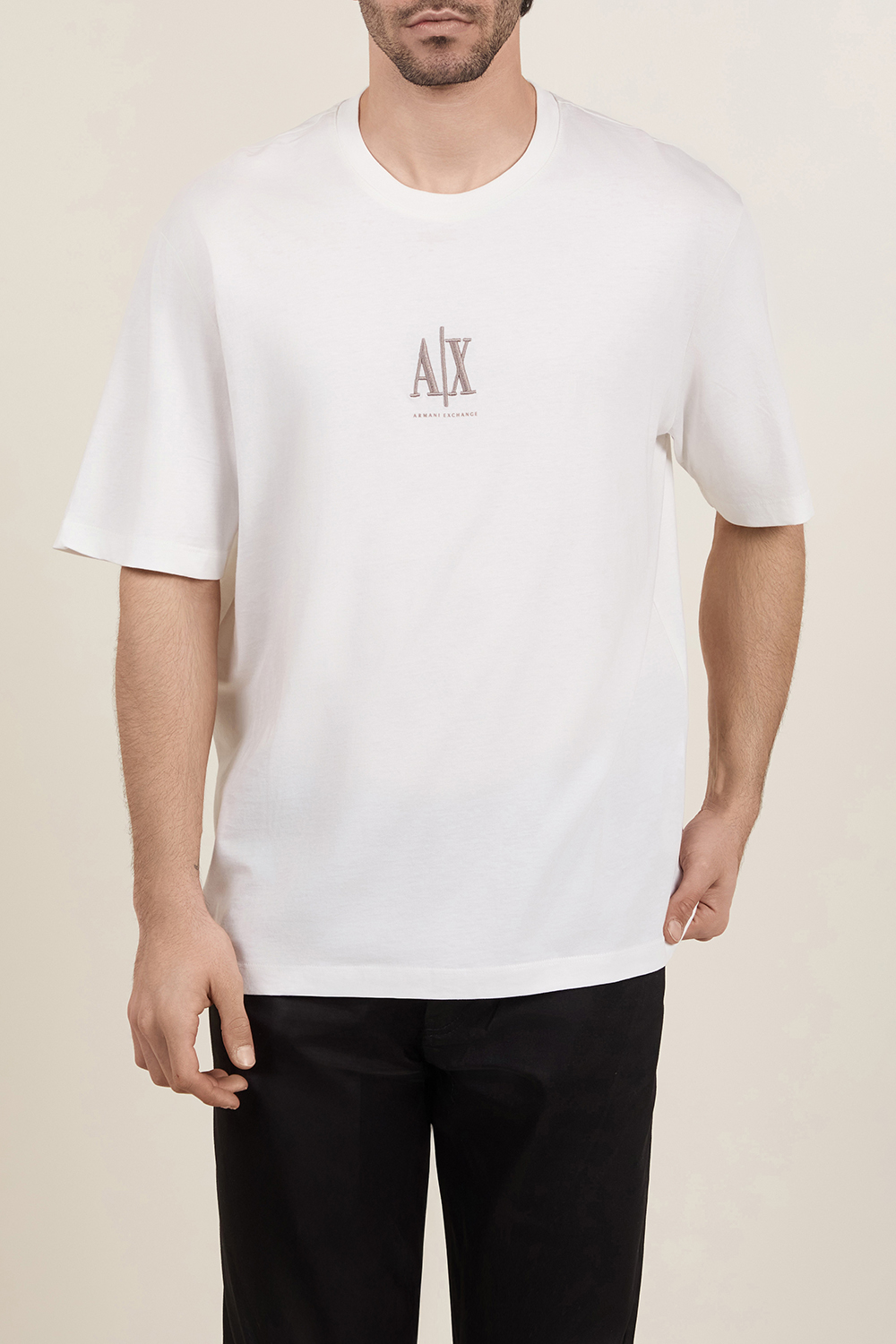 תמונת דוגמן קידמית של חולצת טי ARMANI EXCHANGE
