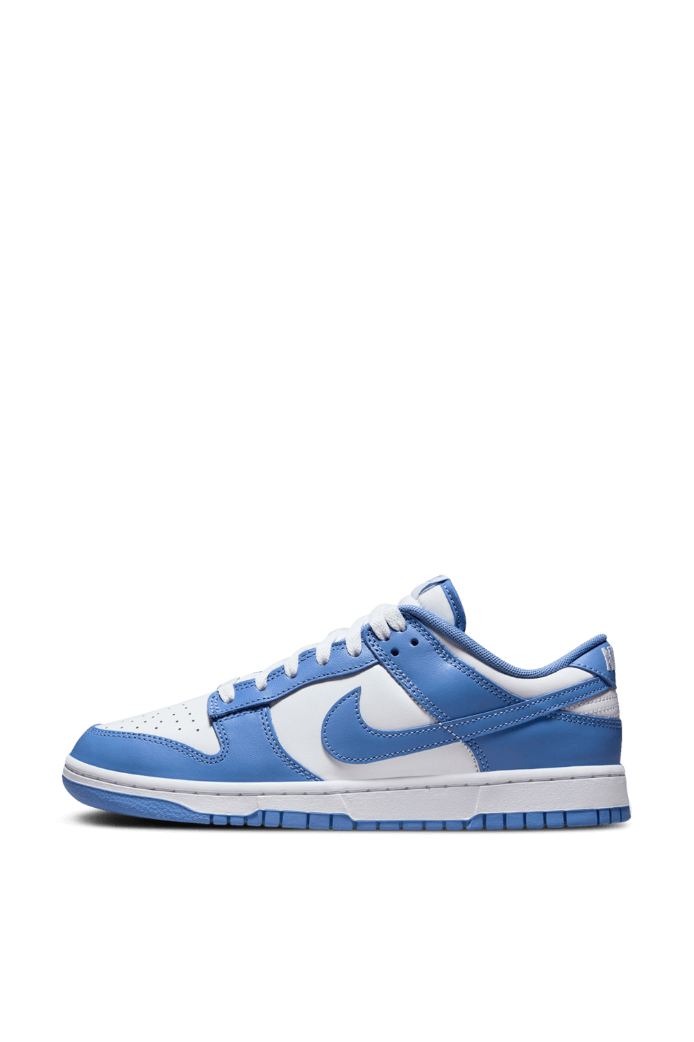 תמונה אחורית של נעלי סניקרס דאנק רטרו NIKE