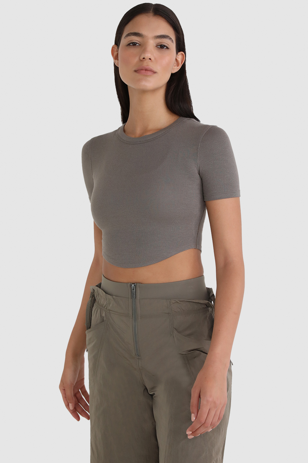 תמונת דוגמן קידמית של Hold Tight Cropped T-Shirt