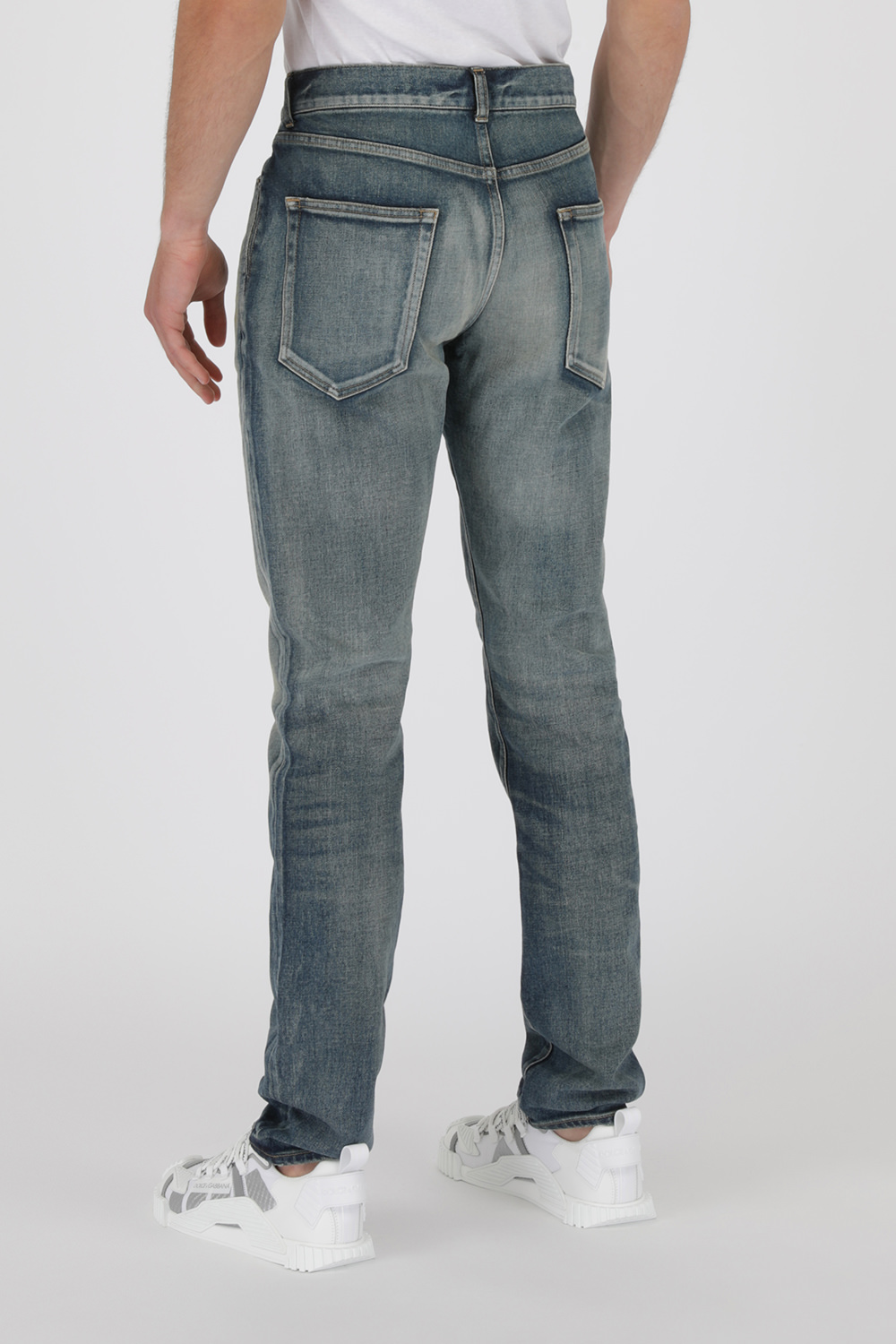 תמונת דוגמן אחורית של Skinny Medium Waist Jeans In Light Blue SAINT LAURENT