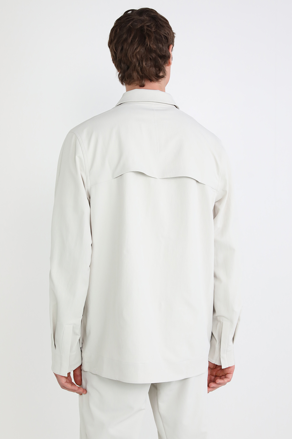 תמונת דוגמן אחורית של Cargo Pocket Shirt Jacket
