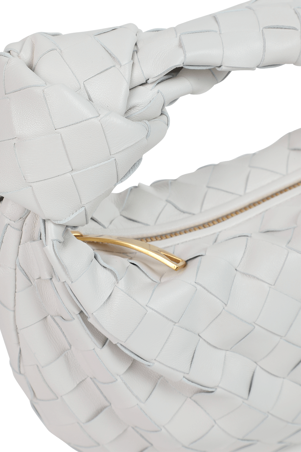 תמונת תקריב של תיק ג'ודי לבן בגודל מיני BOTTEGA VENETA