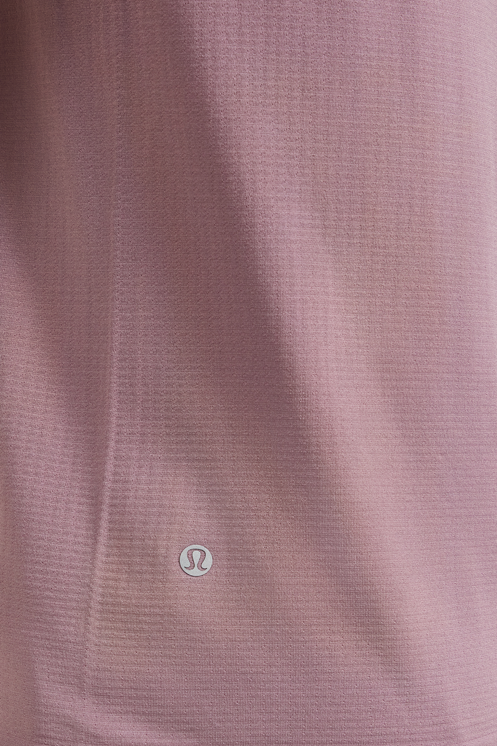 תמונת תקריב דוגמן של Metal Vent Tech Short-Sleeve Shirt LULULEMON
