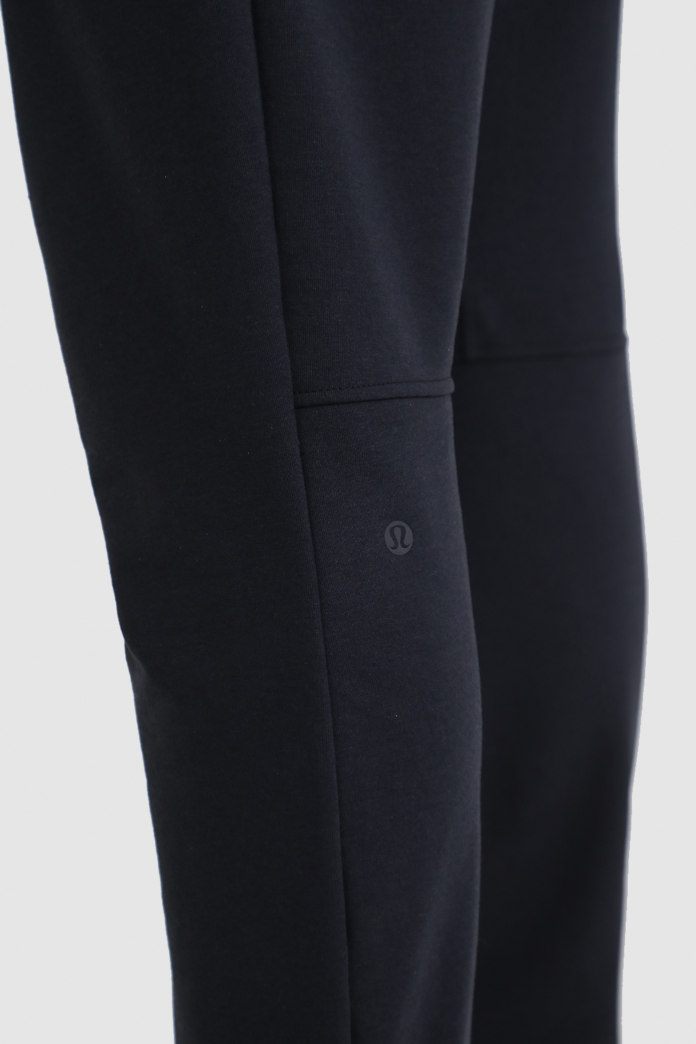 תמונת תקריב דוגמן של City Sweat Jogger
