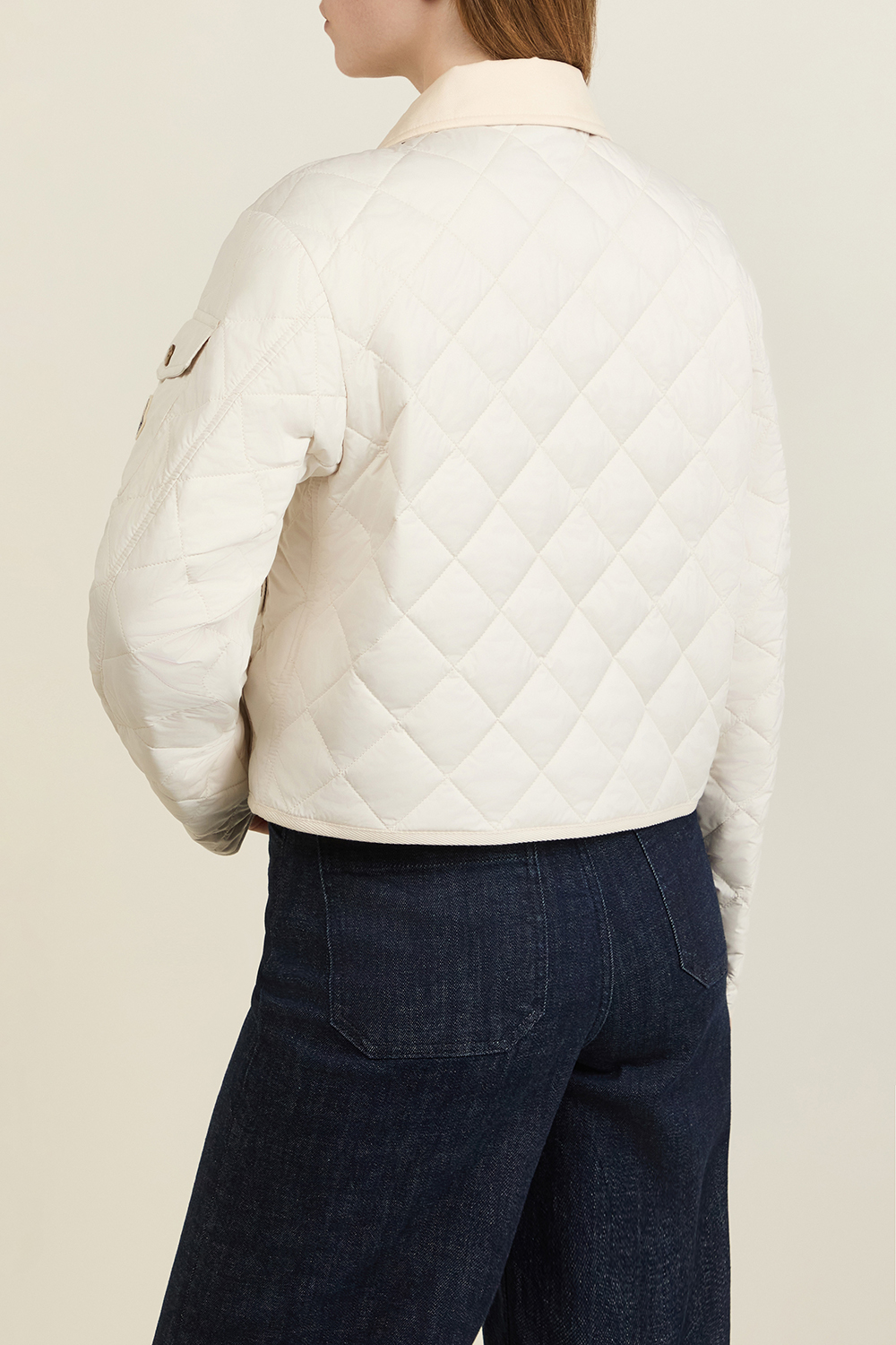 תמונת דוגמן אחורית של ז'קט קל MONCLER