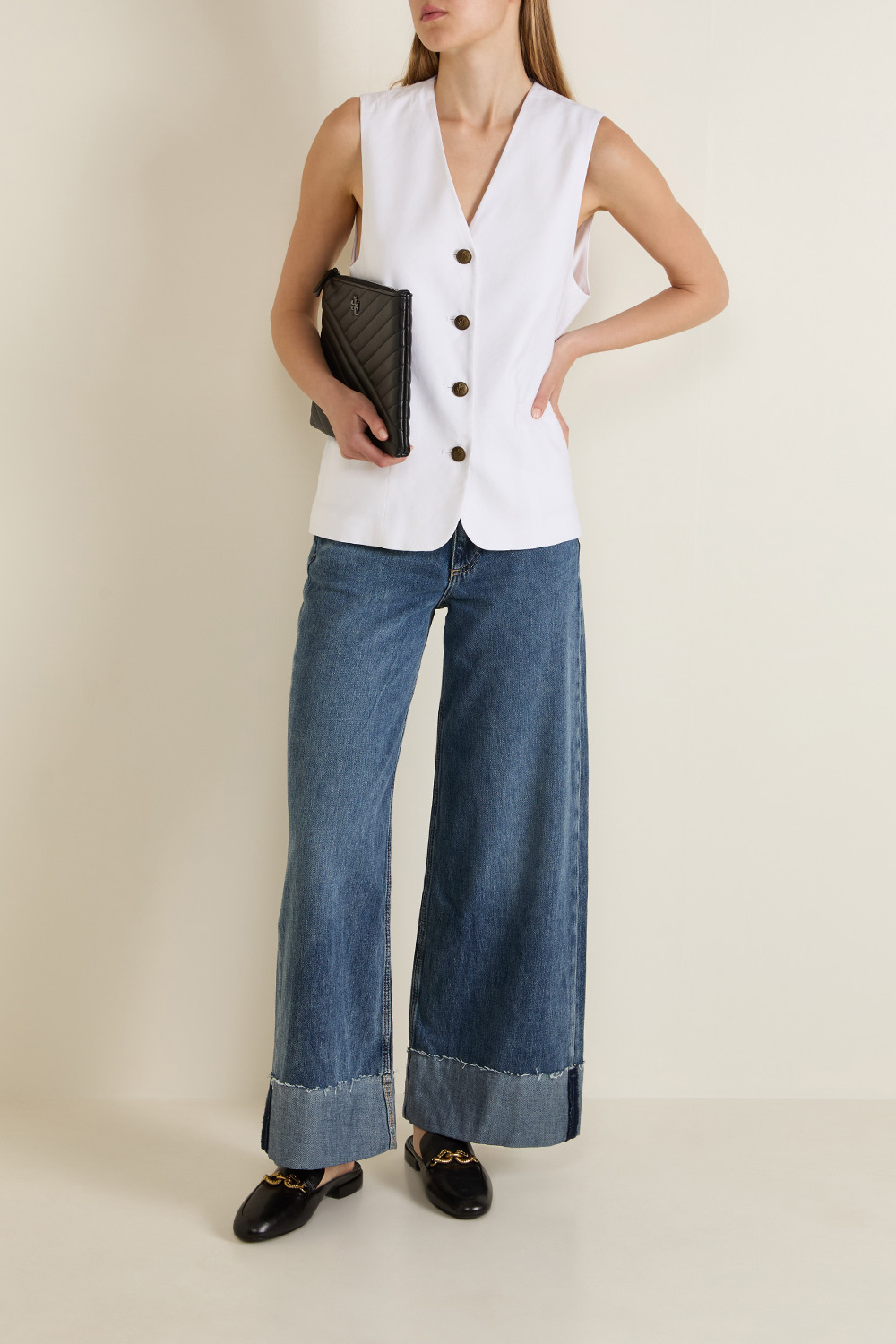 תמונת דוגמן קידמית של נעלי מוקסינים סליידס TORY BURCH