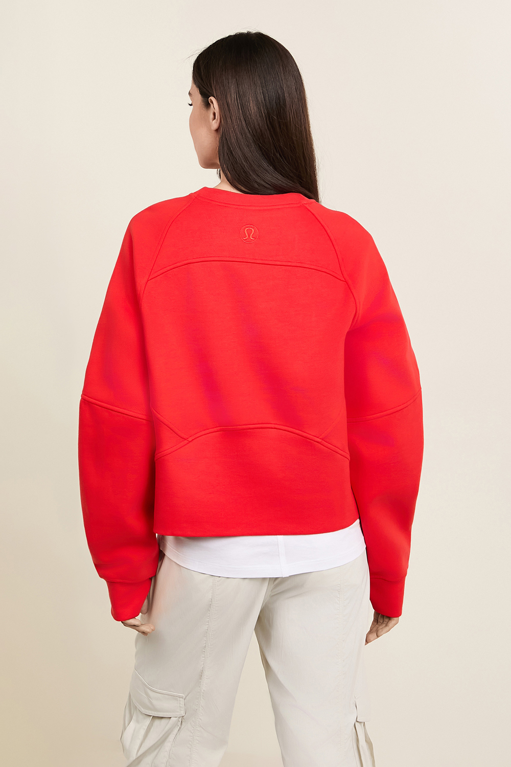 תמונת דוגמן אחורית של Scuba Oversized Pullover LULULEMON