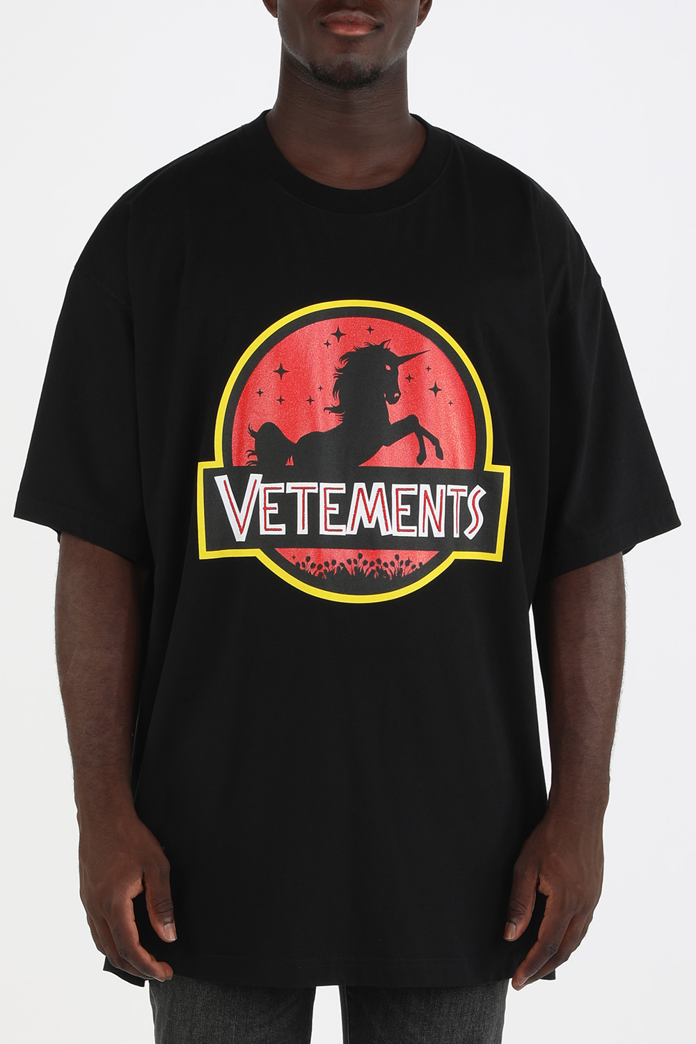 תמונת דוגמן קידמית של T-Shirt With Logo in Black