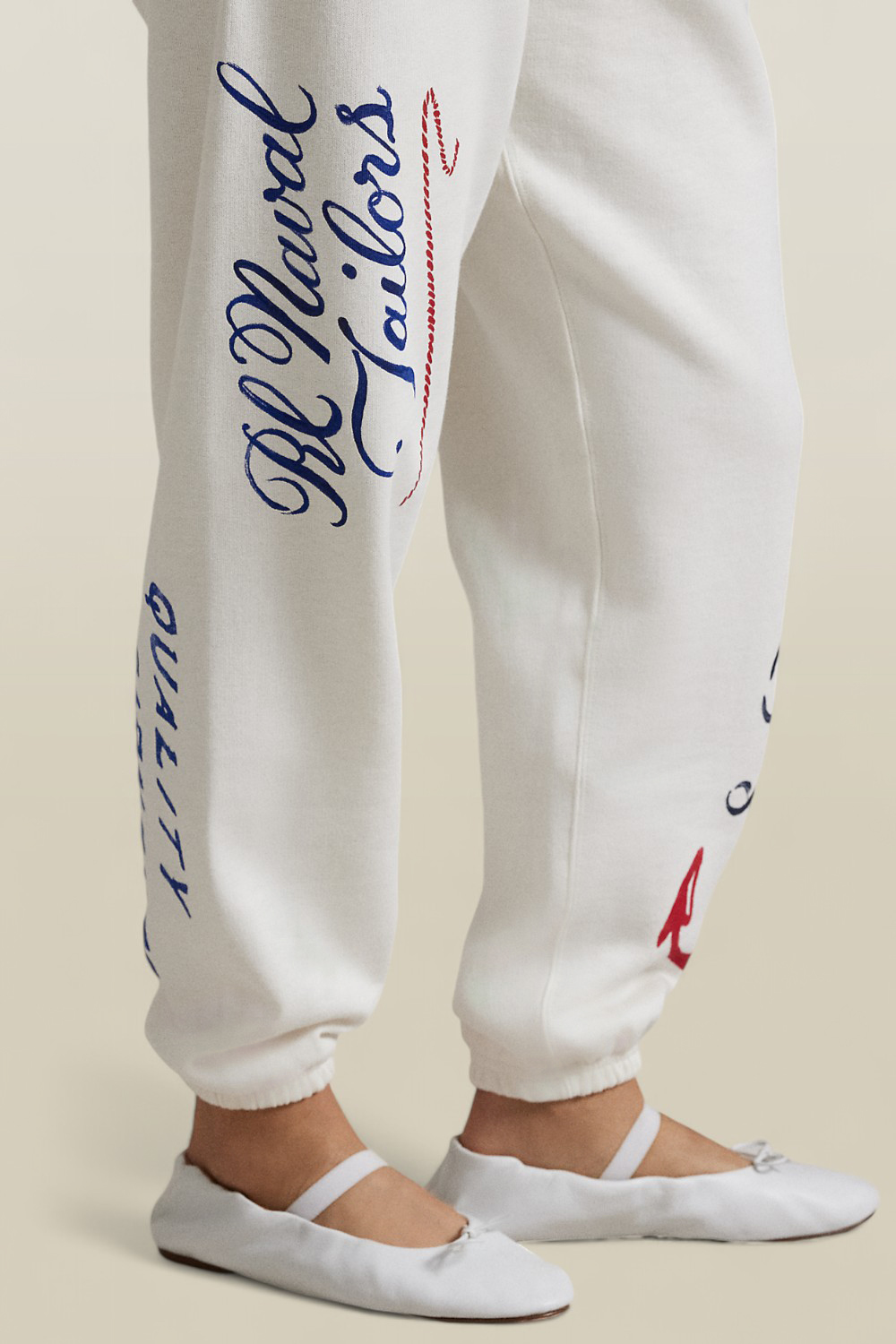 תמונת תקריב דוגמן של מכנסי ג'וג ארוכים POLO RALPH LAUREN