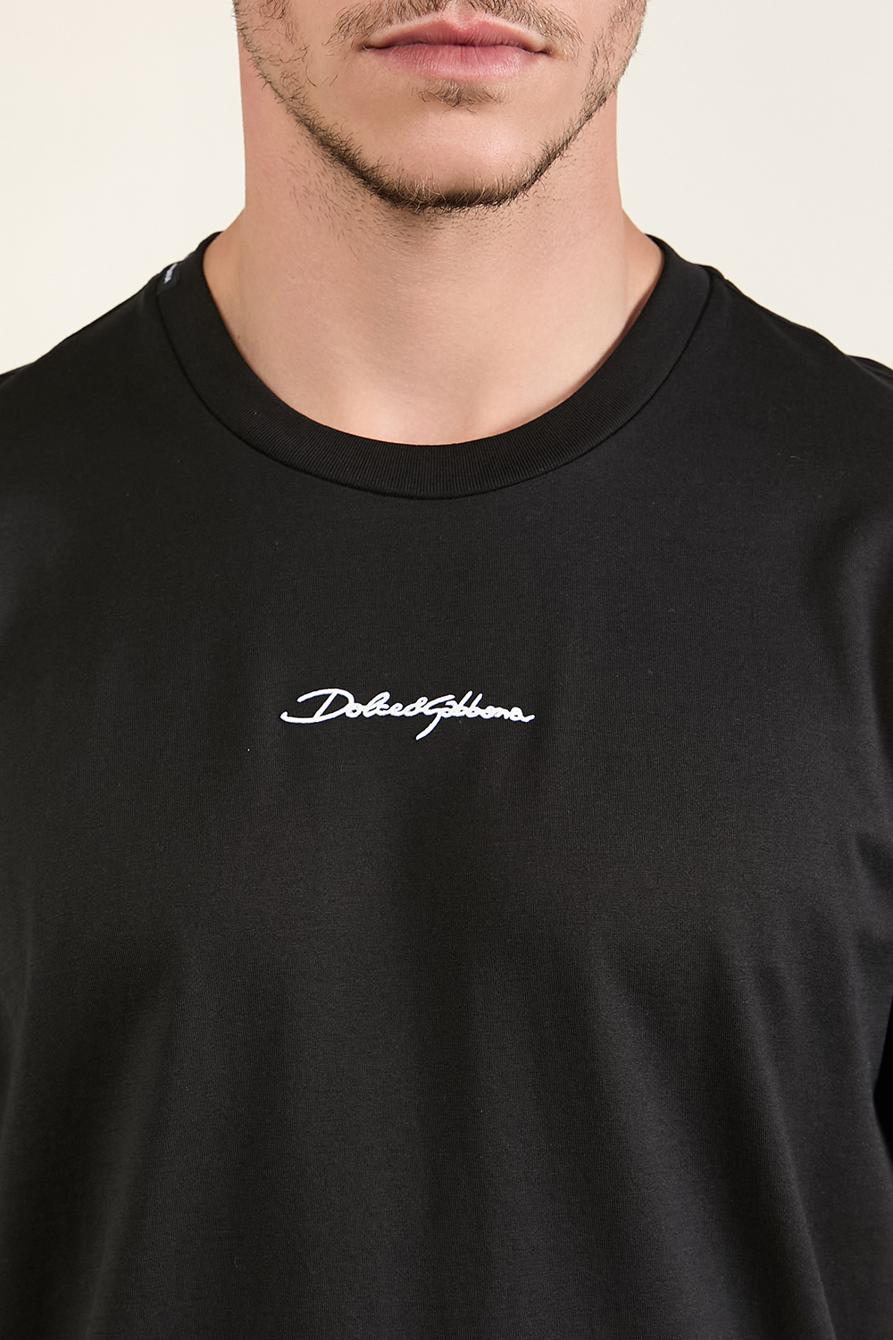 תמונת תקריב דוגמן של חולצת טי DOLCE & GABBANA