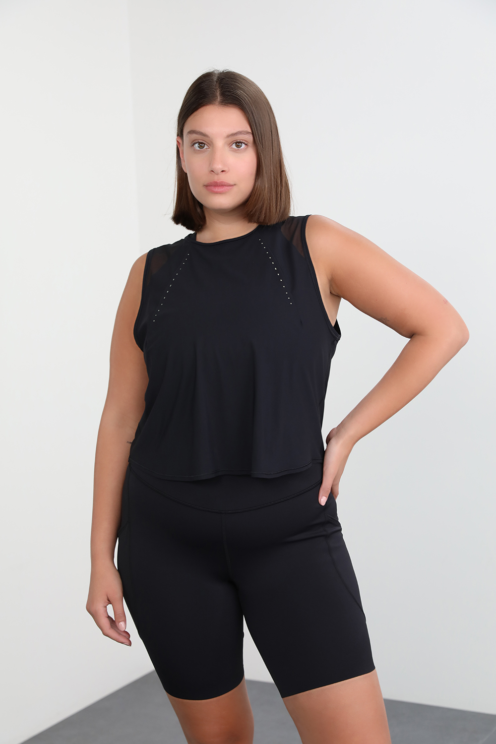 Sculpt Crop Tank