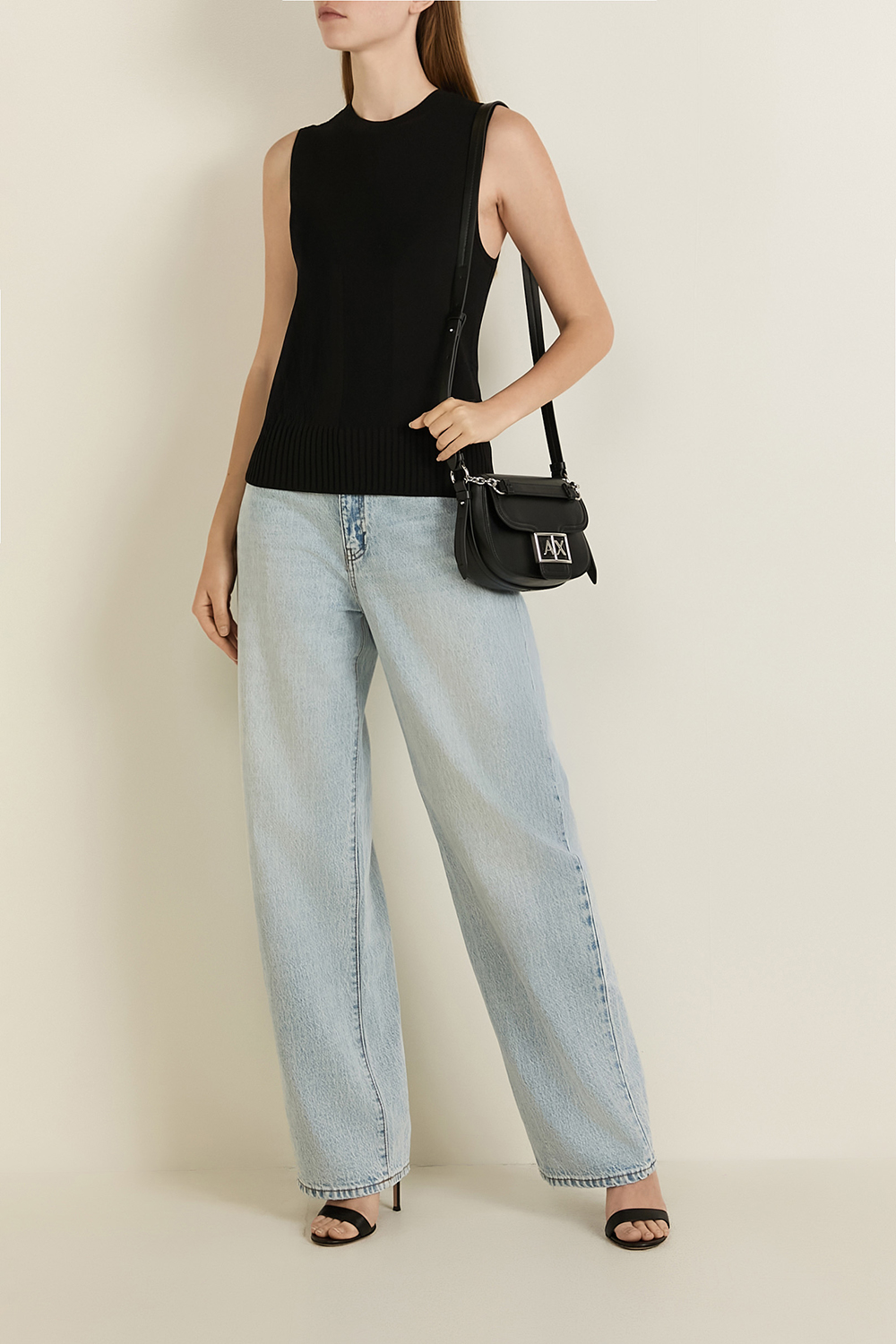 תמונת דוגמן קידמית של תיק קרוסבודי ARMANI EXCHANGE