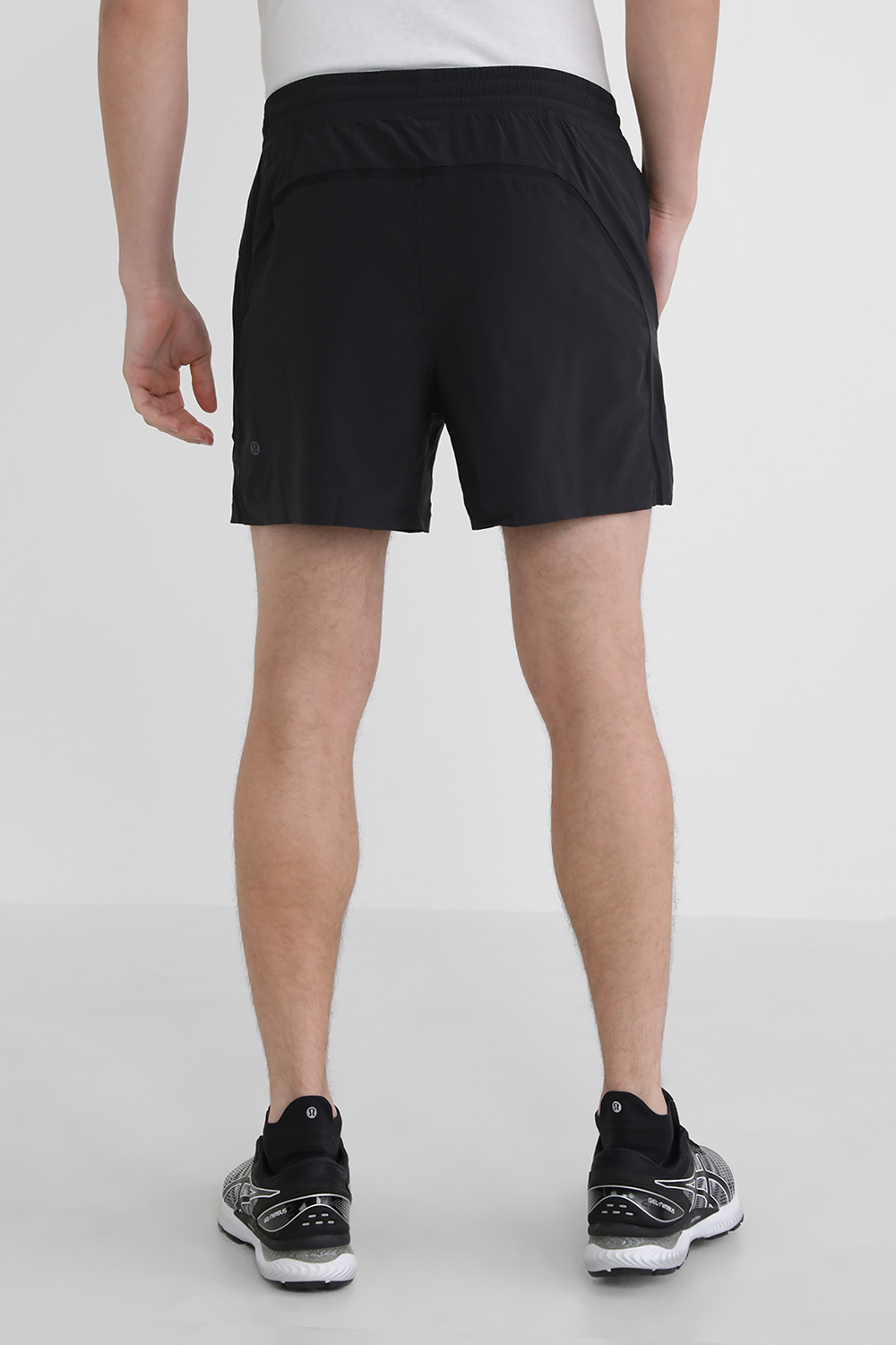 תמונת דוגמן אחורית של Pace Breaker Short Lined 5