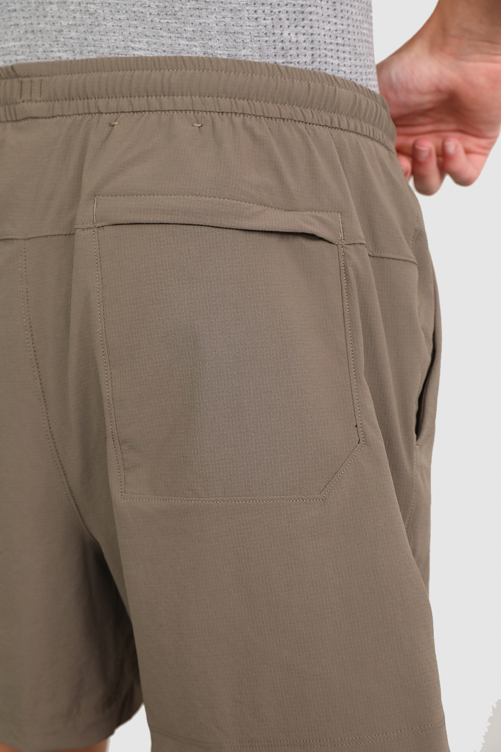 תמונת תקריב דוגמן של Bowline Short 5