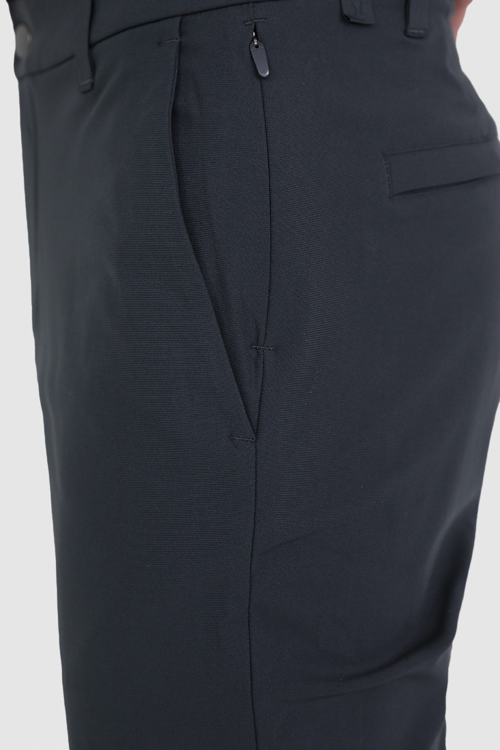 תמונת תקריב דוגמן של Commission Classic-Fit Pant 32