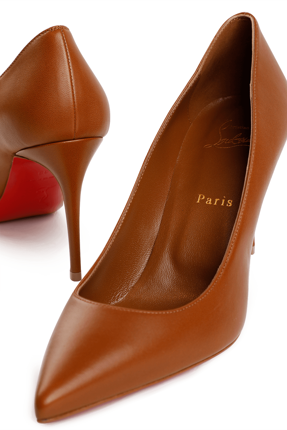 תמונת תקריב של נעלי עקב קייט מעור חום CHRISTIAN LOUBOUTIN