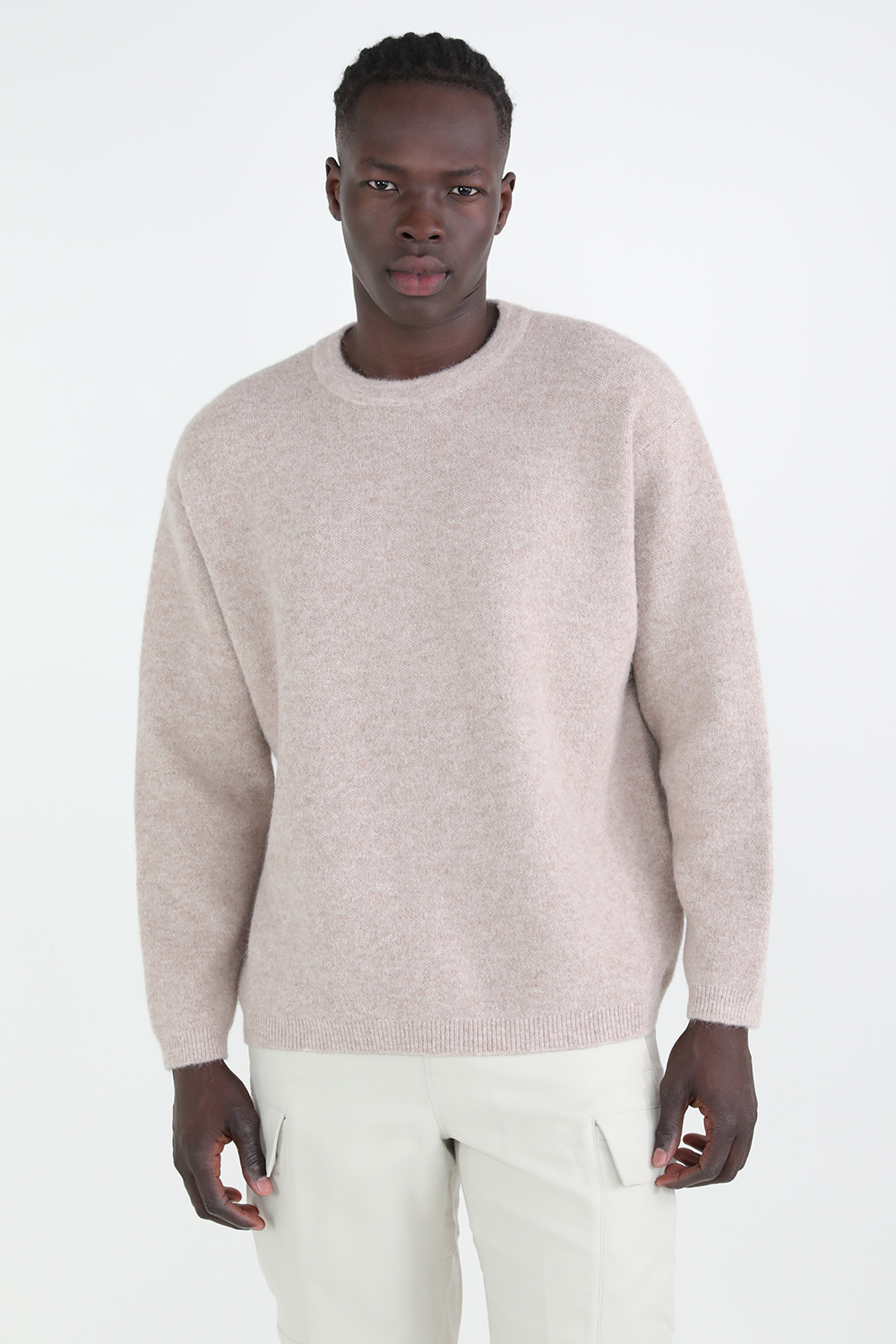 תמונת דוגמן קידמית של Alpaca Wool-Blend Crewneck Sweater LULULEMON