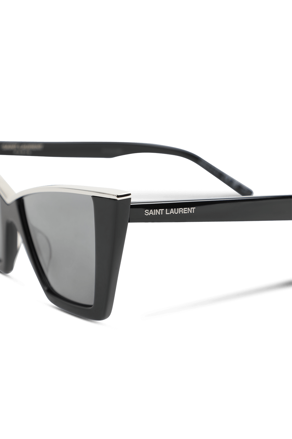 תמונת תקריב של משקפי שמש 570 SAINT LAURENT