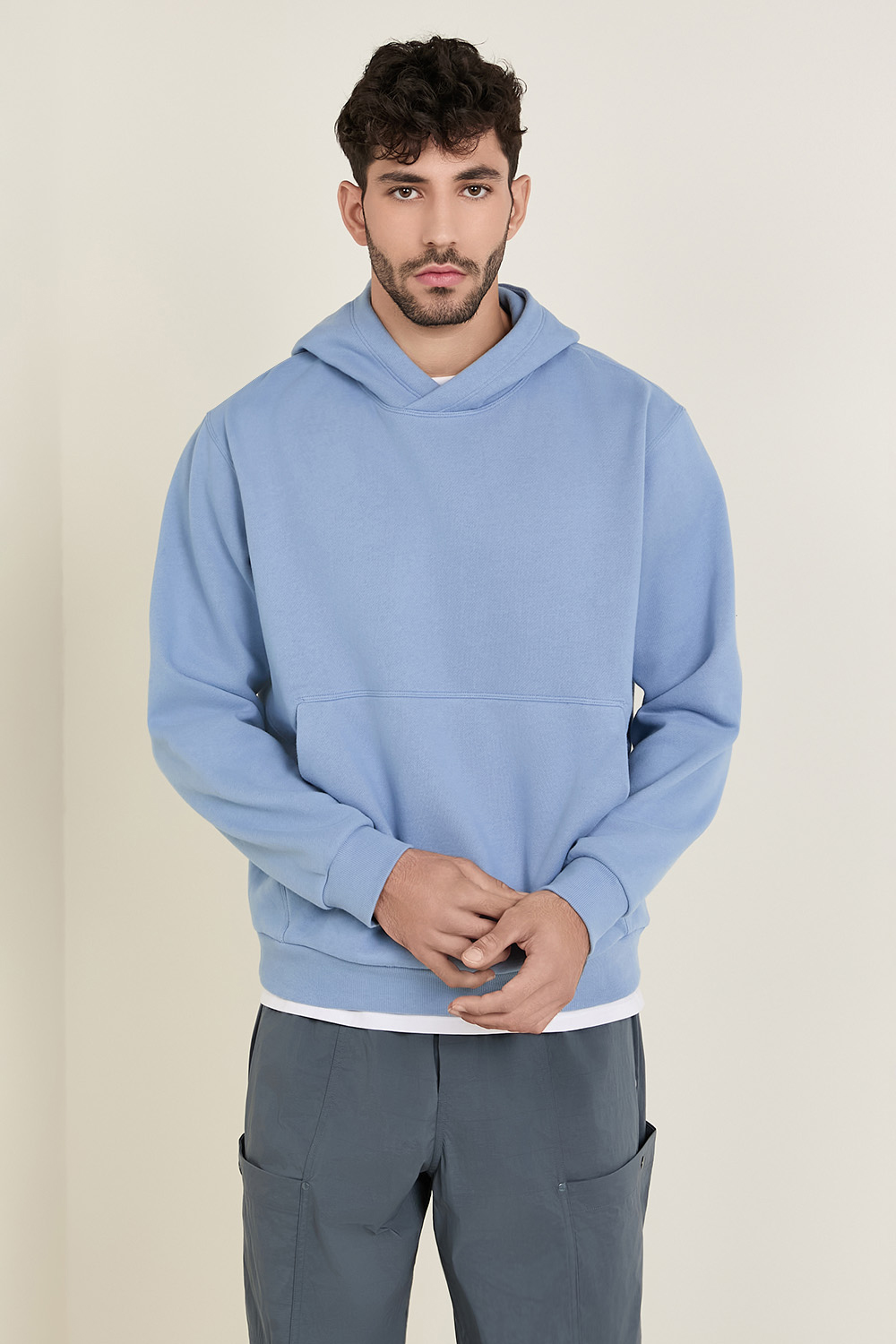 תמונת דוגמן קידמית של Steady State Pullover Hoodie LULULEMON