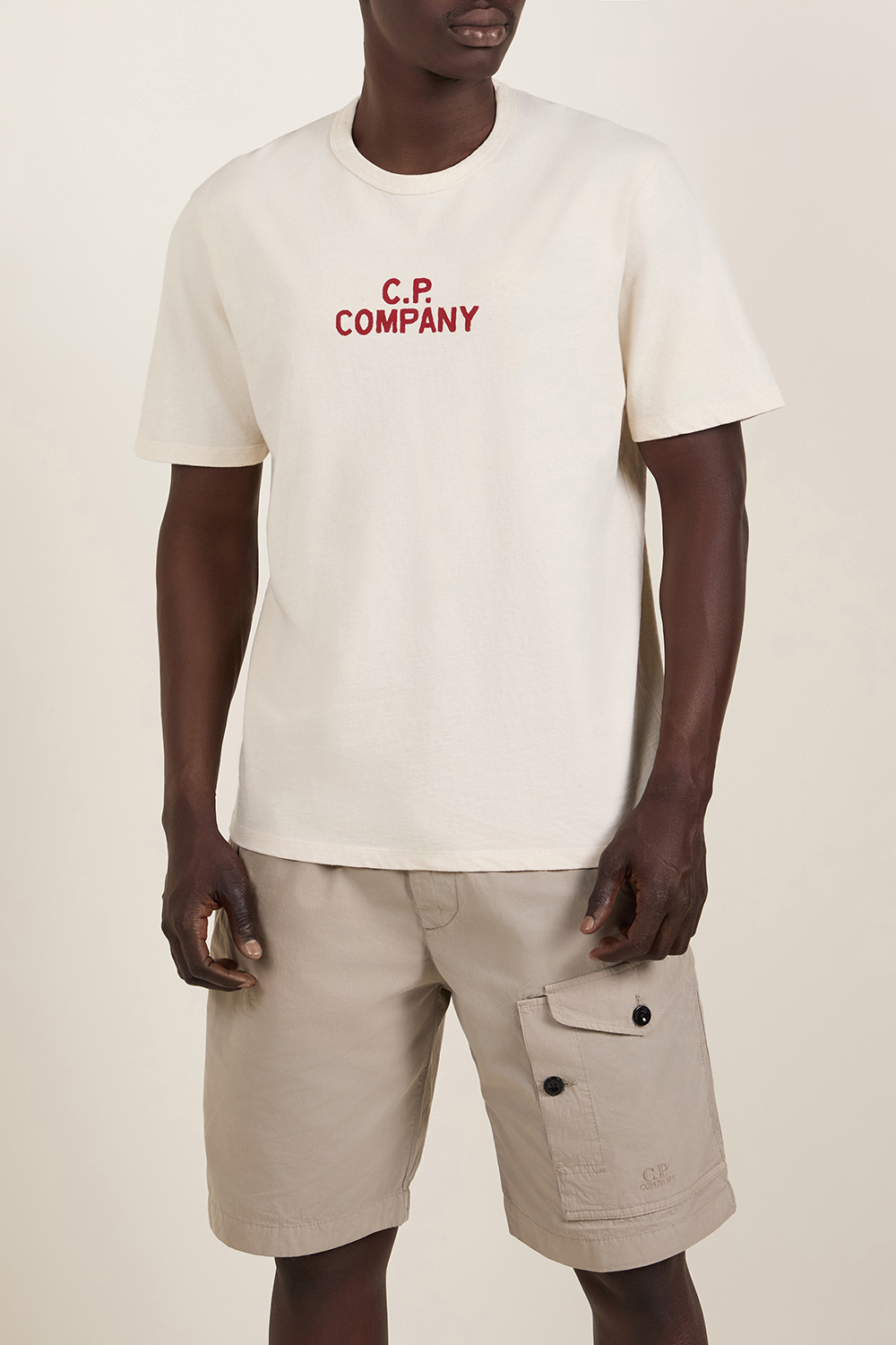 תמונת דוגמן קידמית של חולצת טי C.P. COMPANY