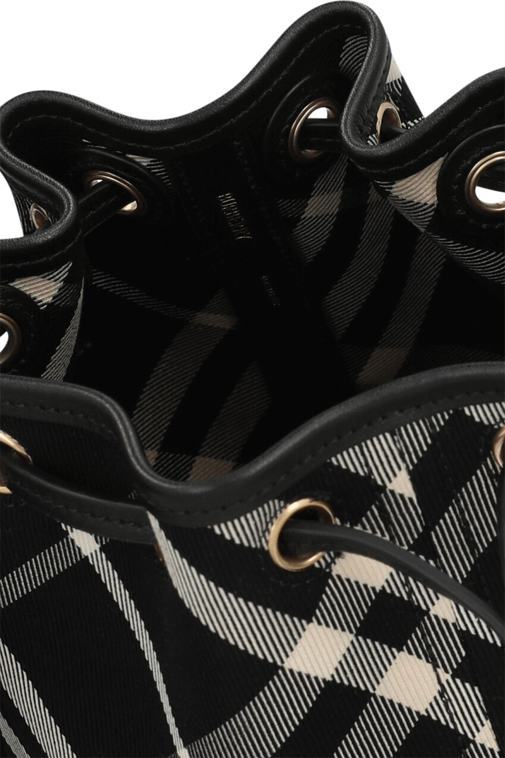 תמונת פנים של תיק באקט BURBERRY