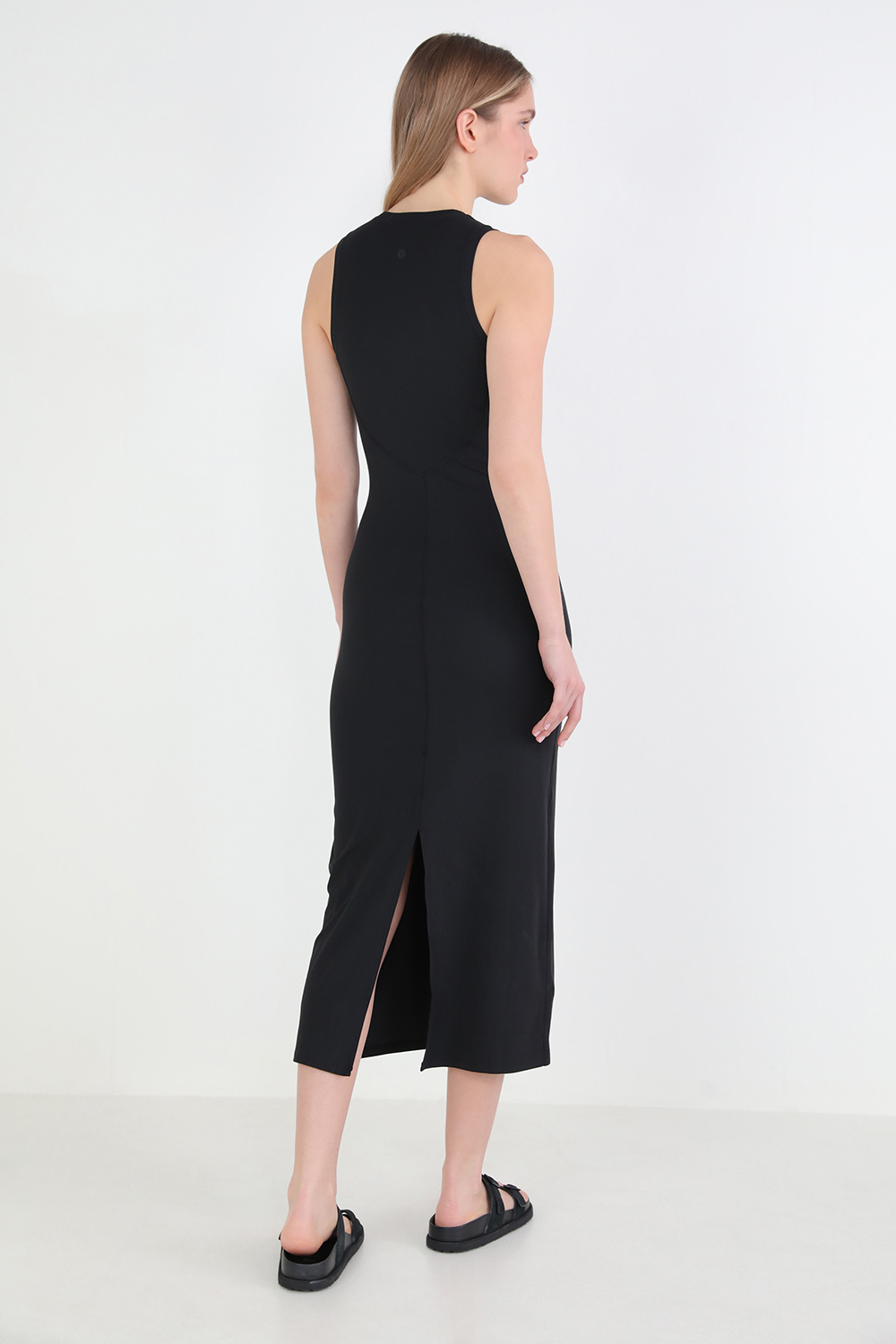 תמונת דוגמן אחורית של All Aligned Ribbed Midi Dress LULULEMON
