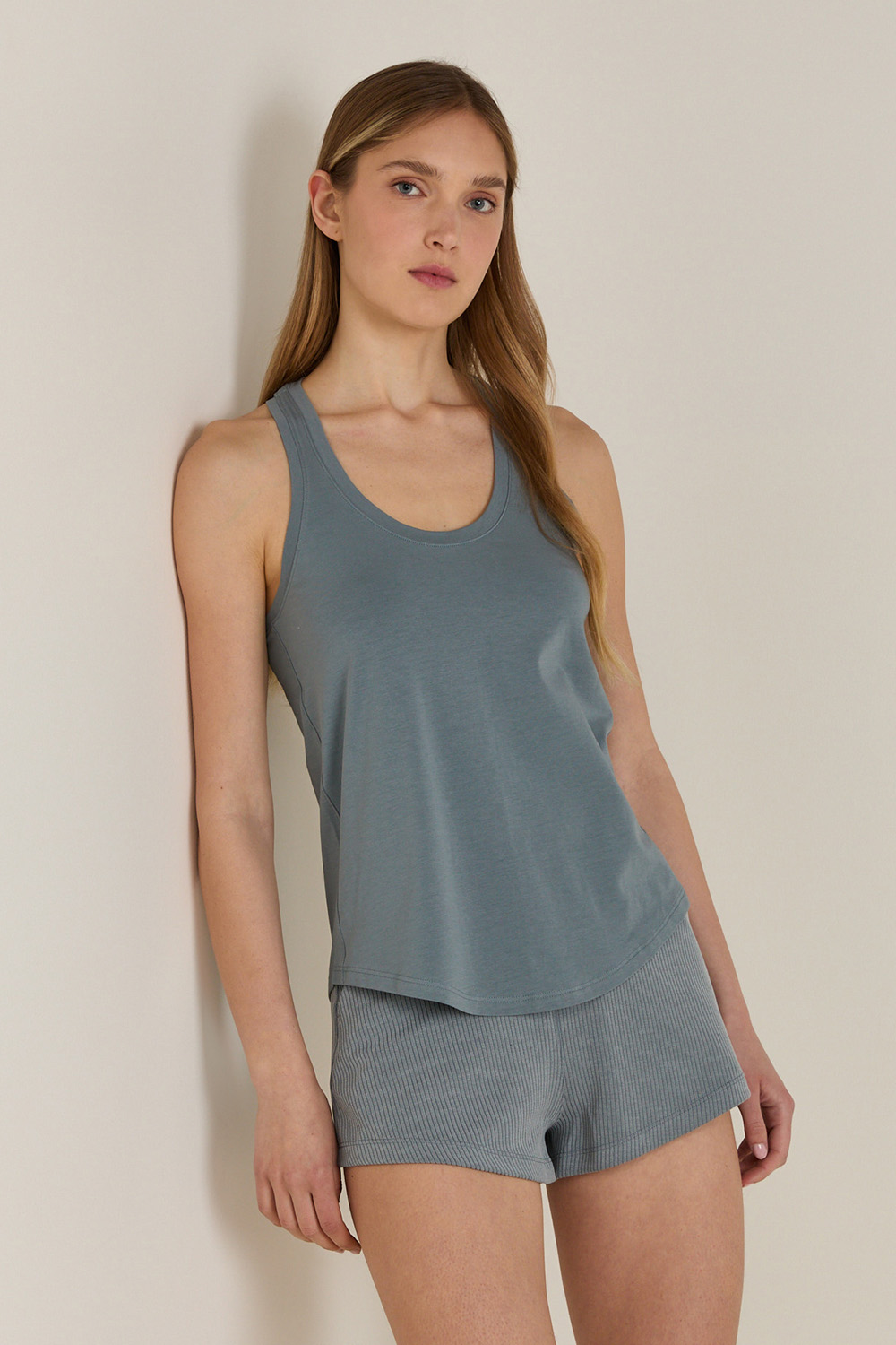 תמונת דוגמן קידמית של Love Tank LULULEMON