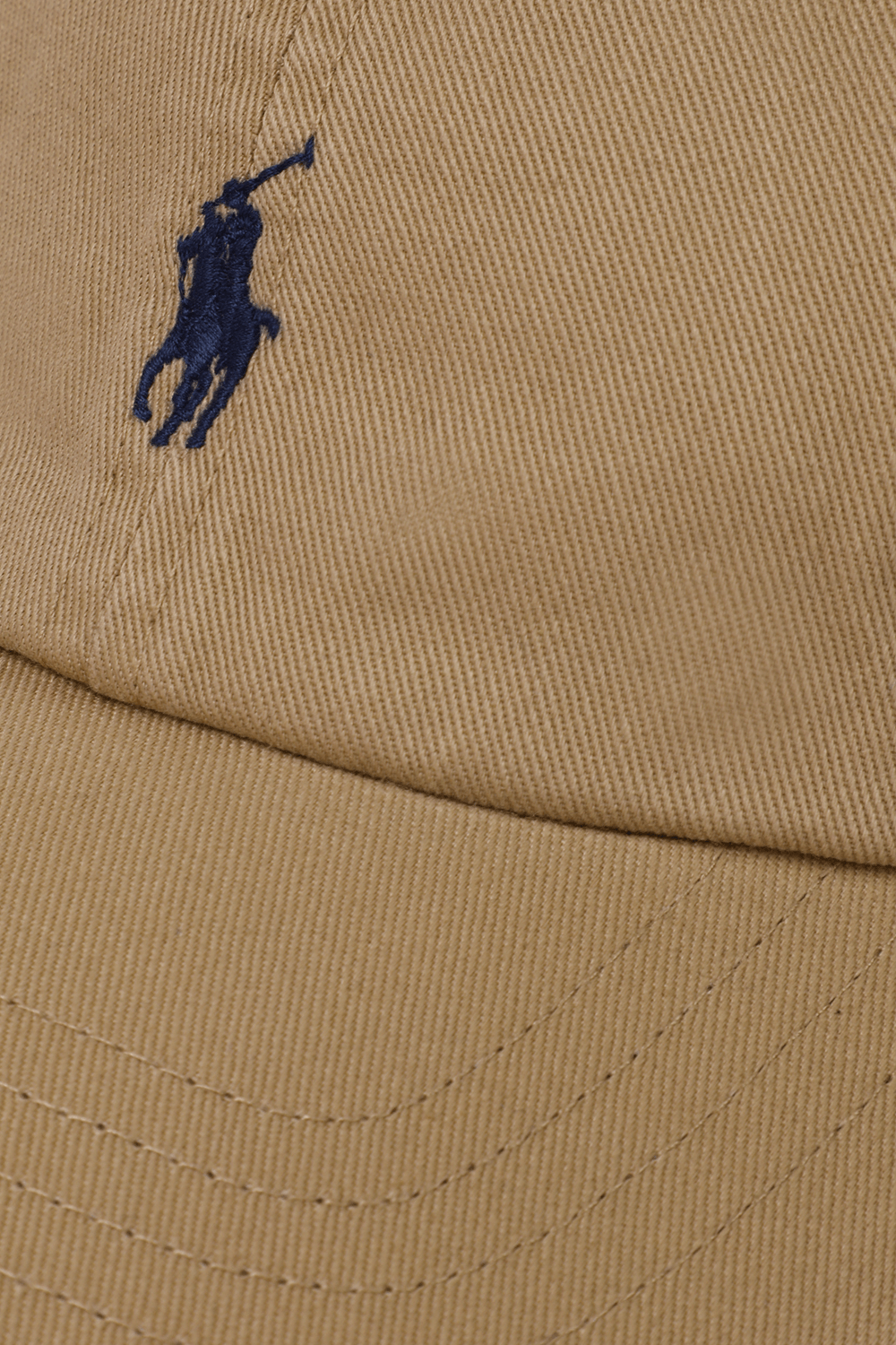 תמונת תקריב של כובע בייסבול עם רקמת הפרש POLO RALPH LAUREN KIDS