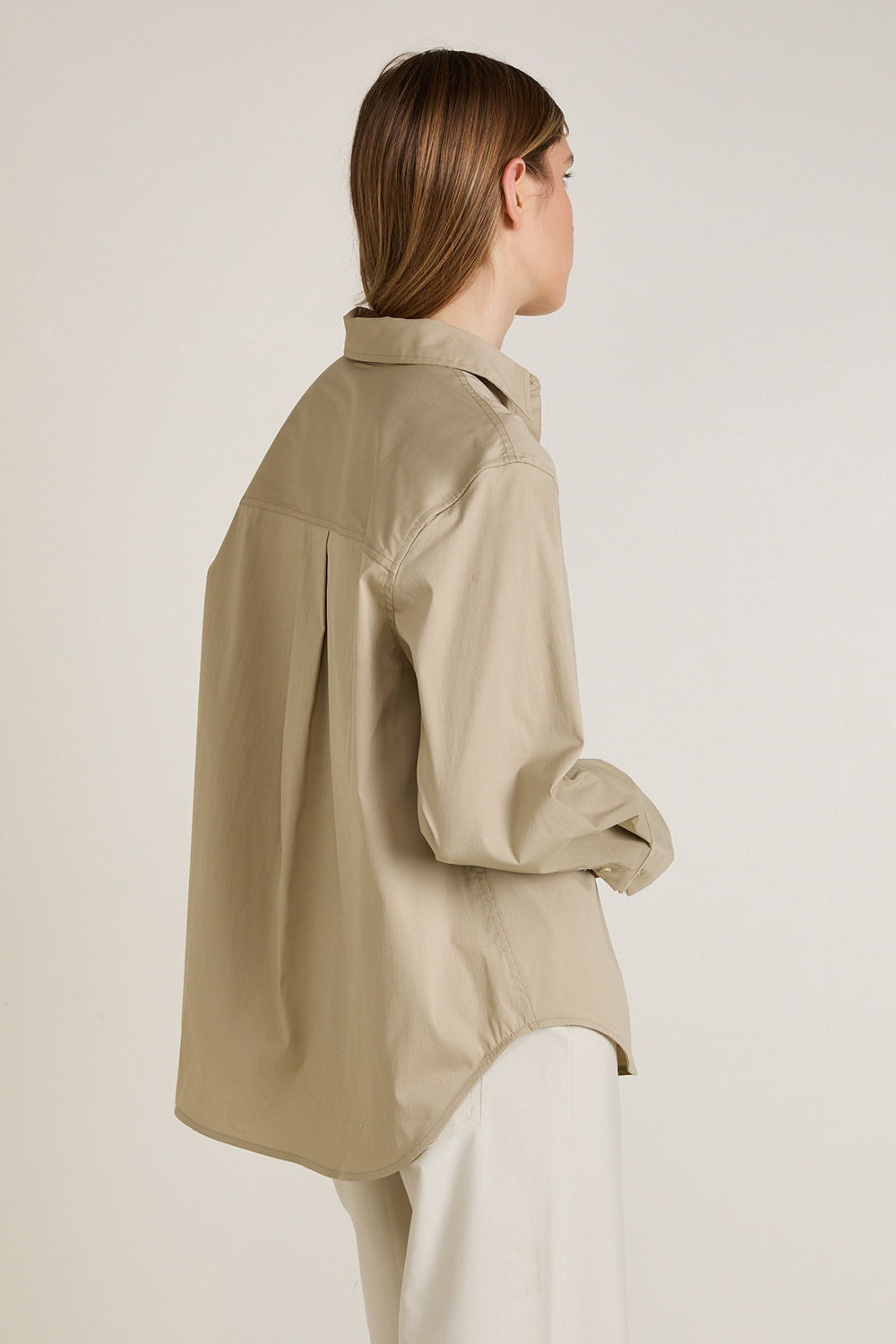תמונת דוגמן אחורית של Cotton-Blend Poplin Button-Down Shirt LULULEMON
