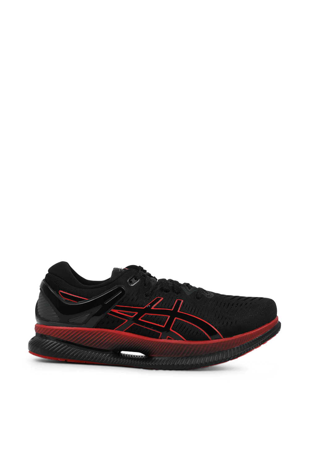 תמונה קידמית של נעלי ריצה בגווני שחור ואדום ASICS