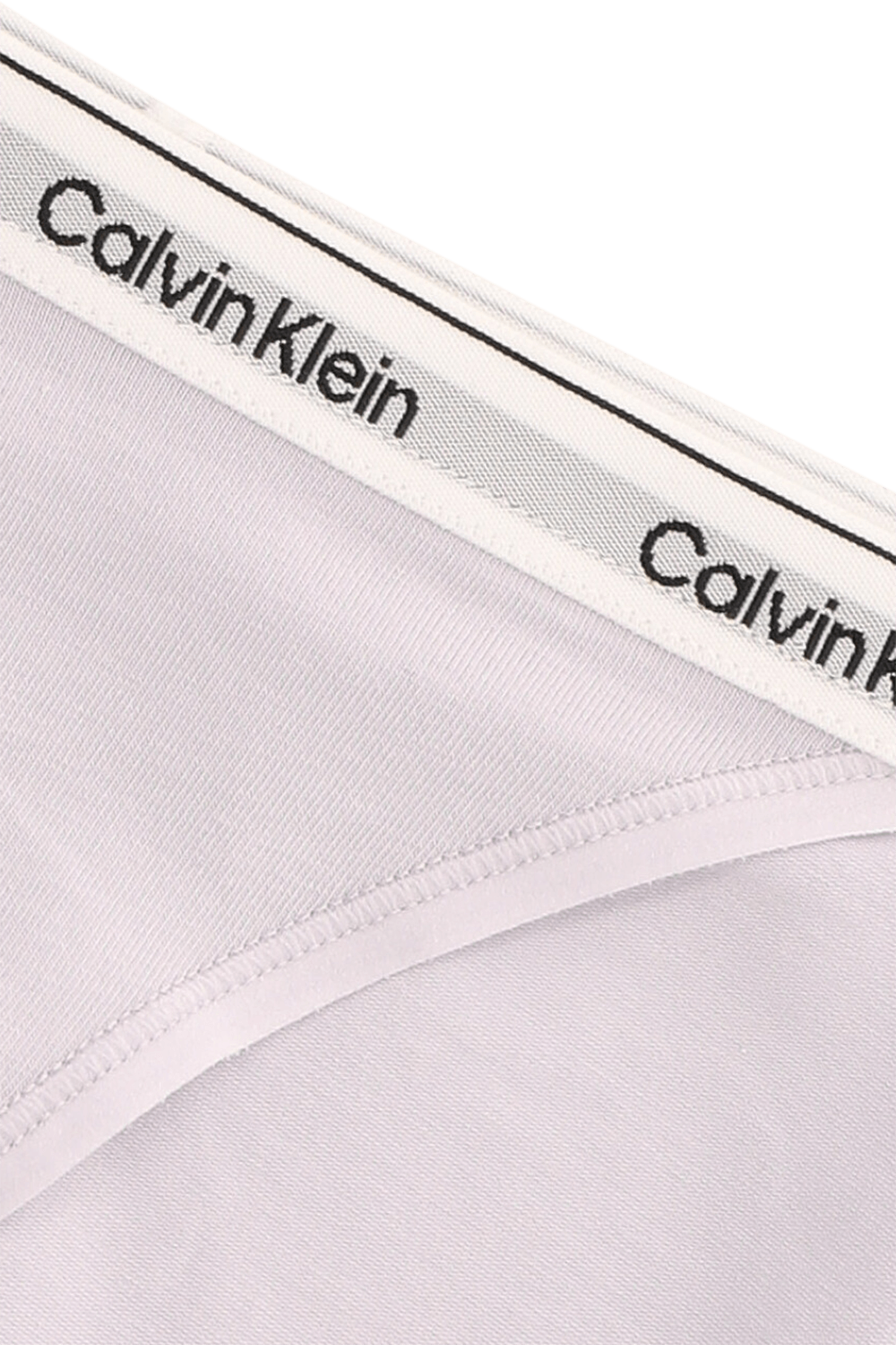 תמונה אחורית של תחתוני ביקיני CALVIN KLEIN