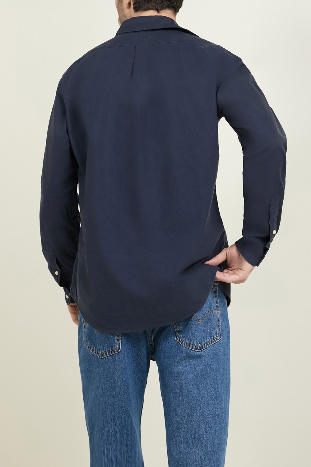 תמונת דוגמן אחורית של חולצה מכופתרת מכותנה POLO RALPH LAUREN