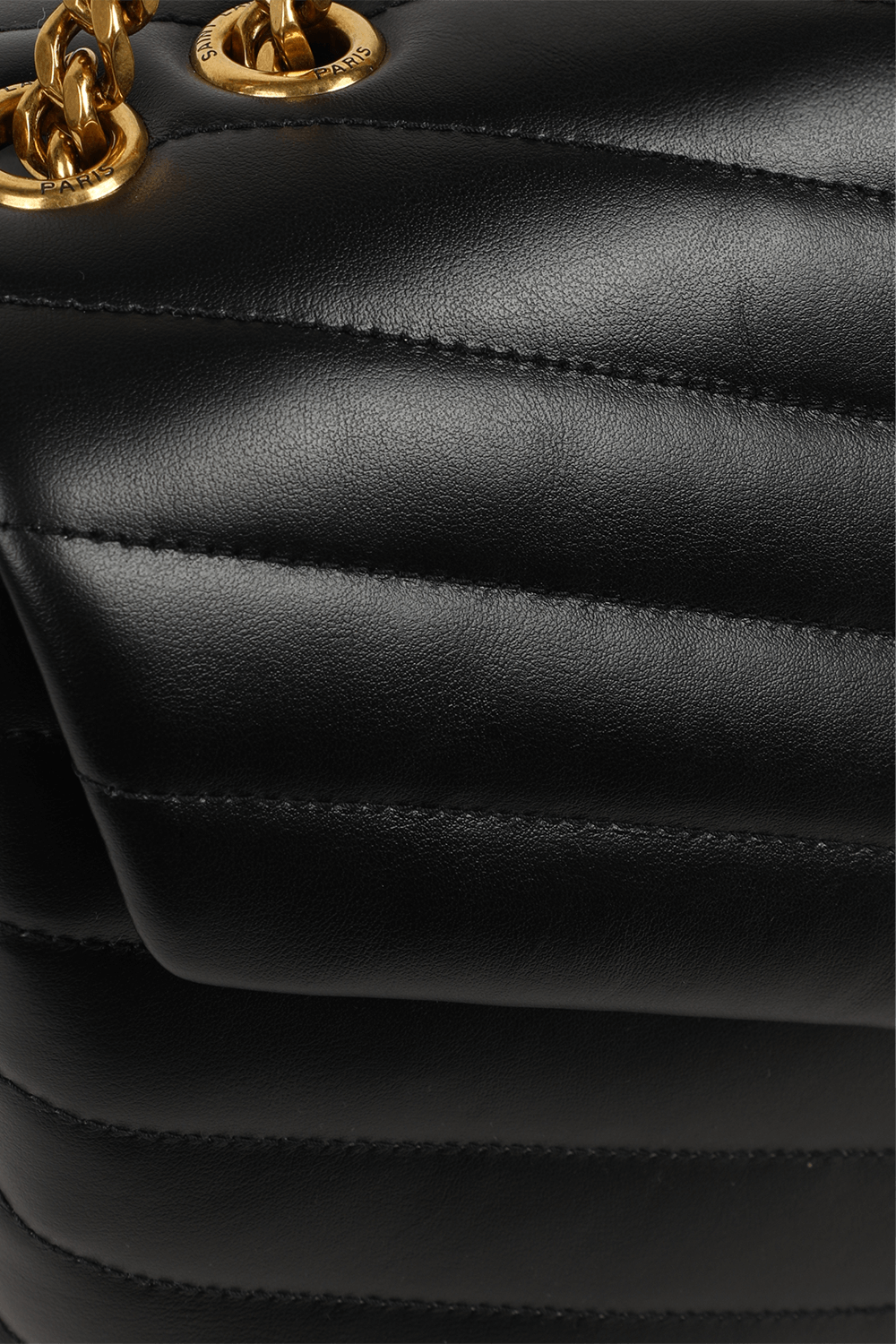 תמונת פנים של תיק לולו מעור בגודל גדול SAINT LAURENT