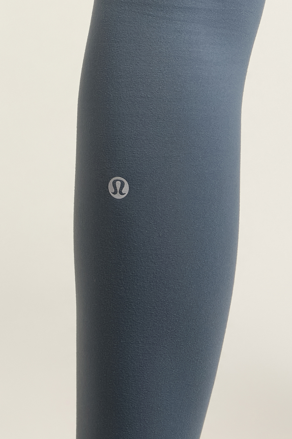 תמונת תקריב דוגמן של Wunder Train High-Rise Tight 28'' LULULEMON