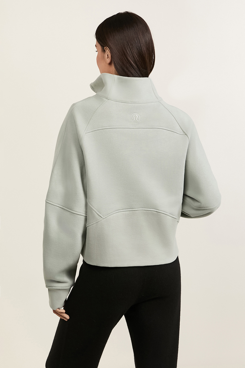 תמונת דוגמן אחורית של Scuba Oversized Funnel Neck LULULEMON