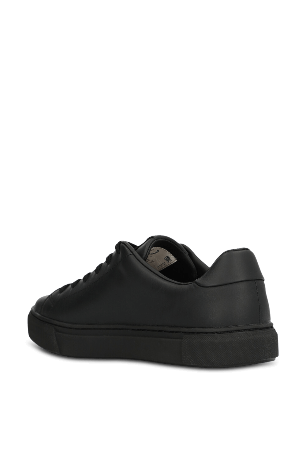 תמונה אחורית של נעלי סניקרס FRED PERRY