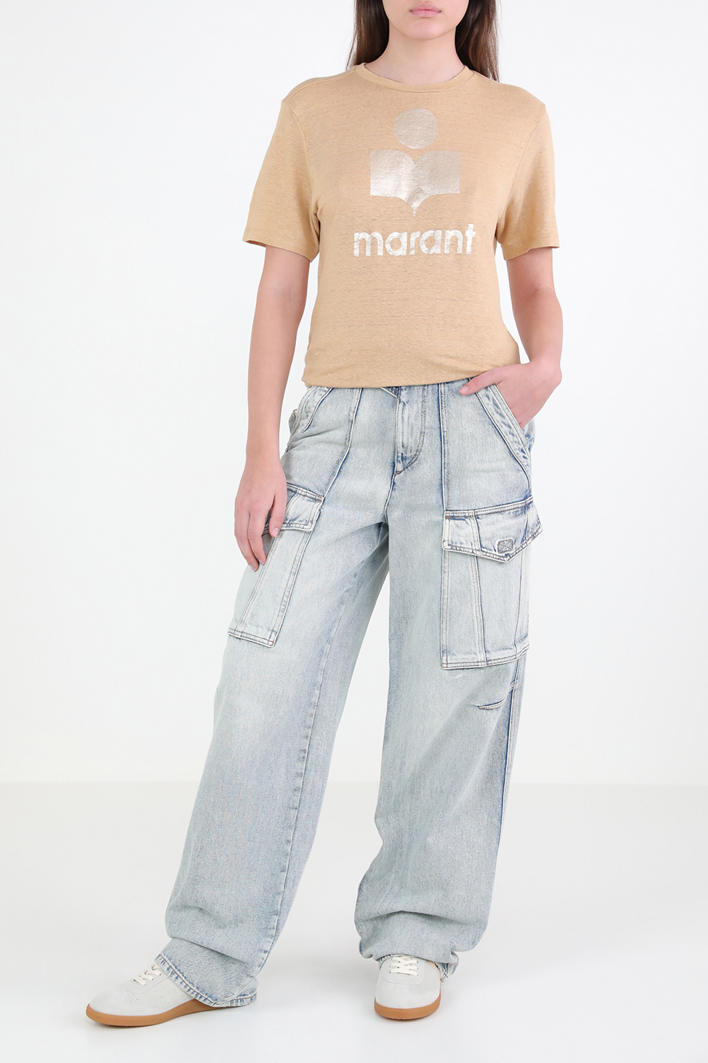תמונת דוגמן קידמית של נעלי סניקרס ISABEL MARANT