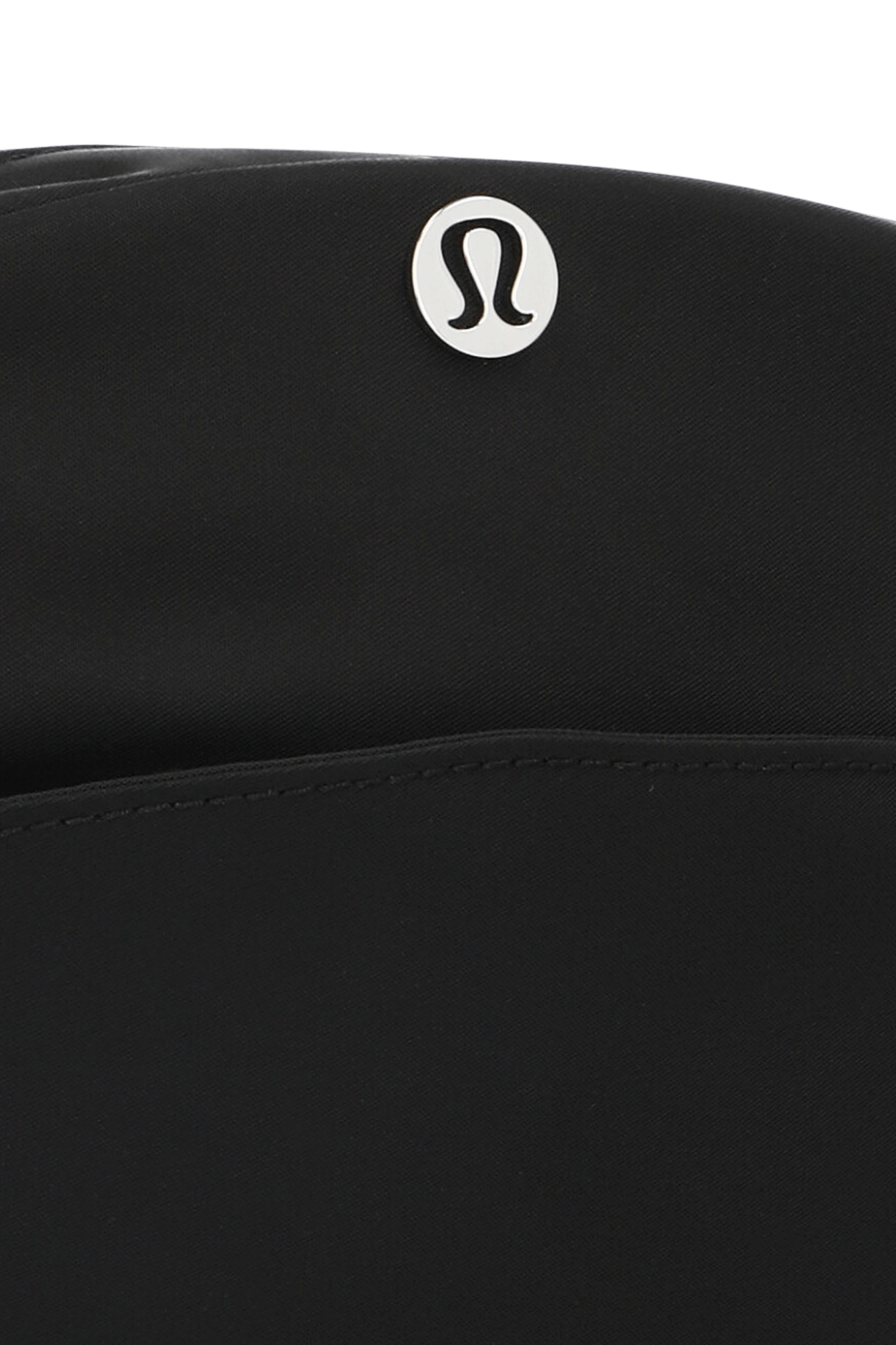 תמונת תקריב של City Essentials Pouch Mini LULULEMON