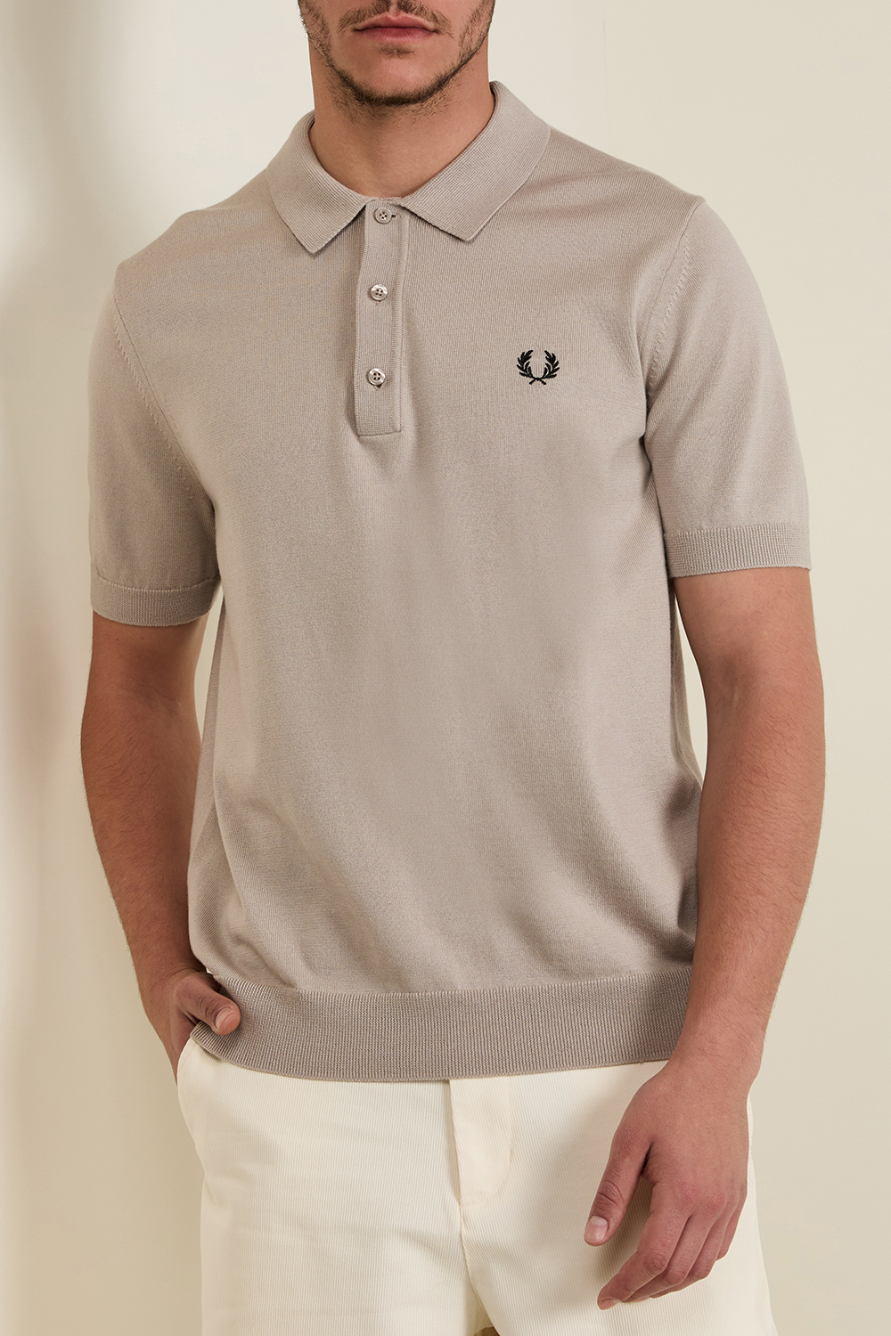 תמונת דוגמן קידמית של חולצת פולו קצרה FRED PERRY