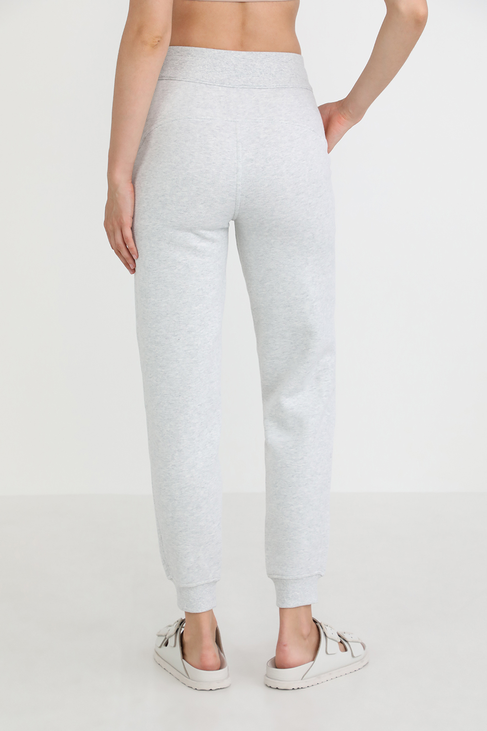 תמונת דוגמן אחורית של Scuba High-Rise Jogger